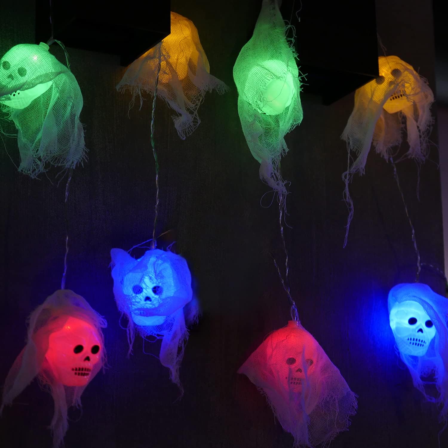 TORCHSTAR Luces de calavera de Halloween, 10 luces LED de gasa blanca para interiores y exteriores, decoración de fiestas de vacaciones, funciona