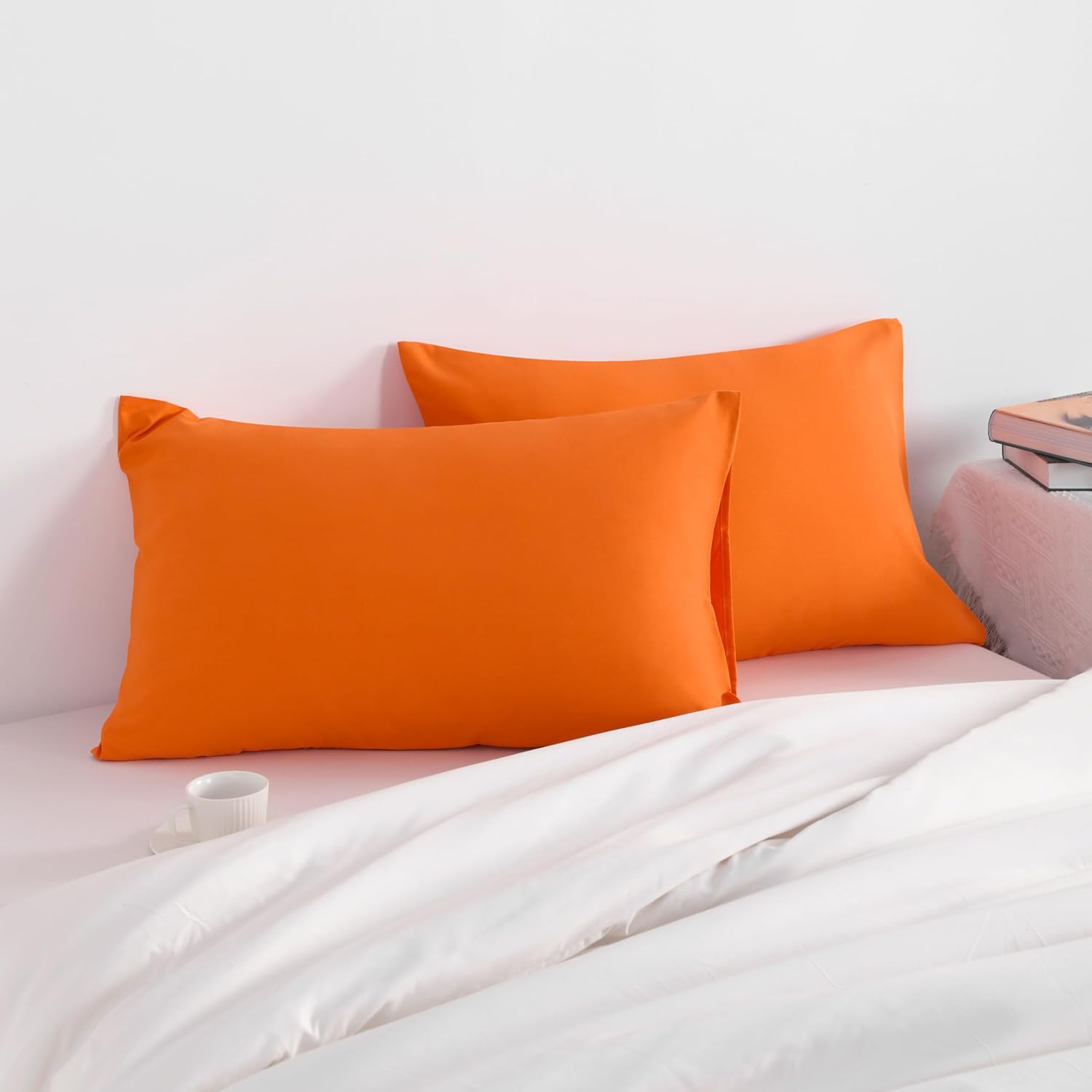NTBAY Juego de 2 fundas de almohada estándar, paquete de 2 fundas de almohada de microfibra cepillada de 20 x 26 pulgadas, suaves, resistentes a las