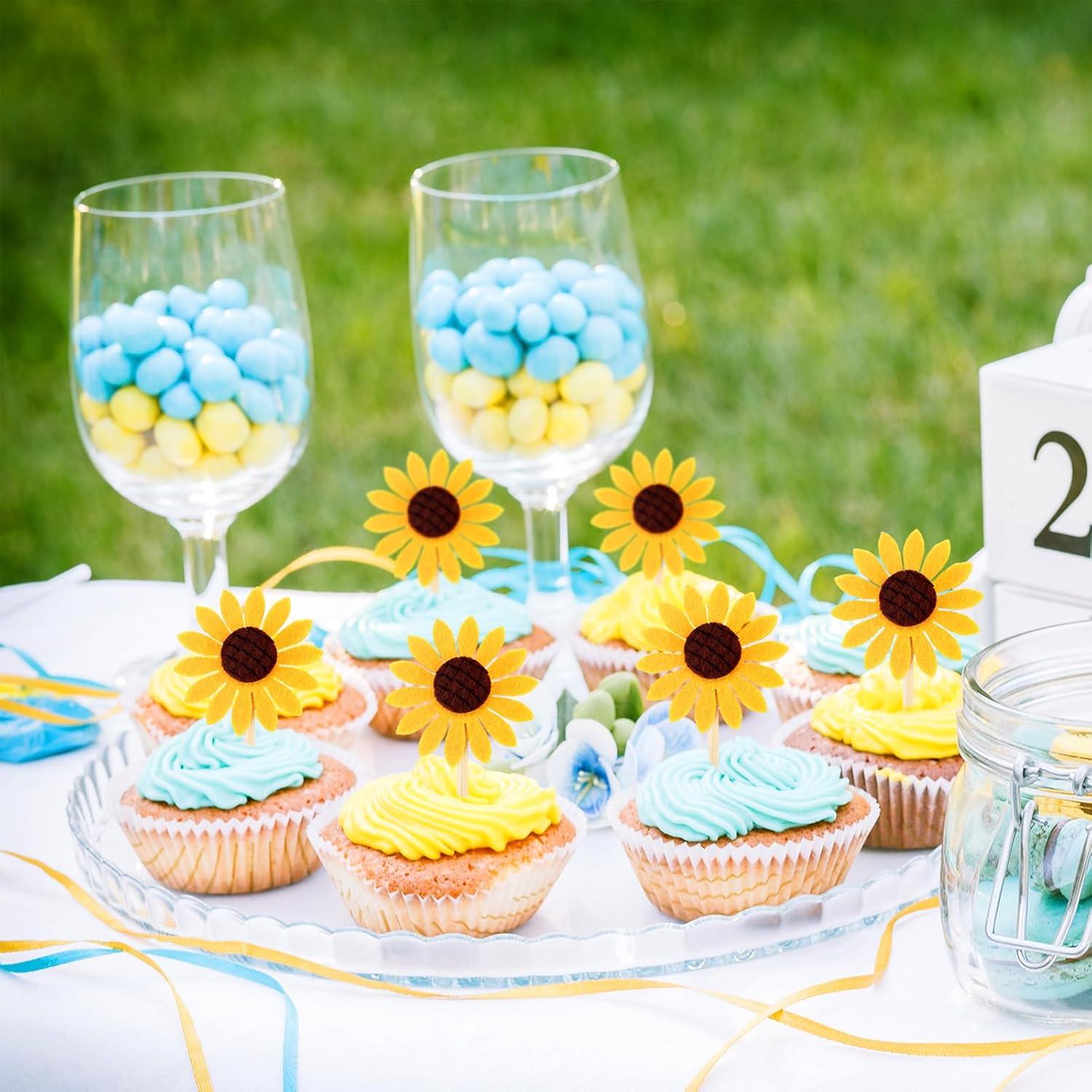 60 piezas de adornos de girasol para cupcakes de flores amarillas, palillos de dientes de girasol, palillos de comida de verano para suministros de