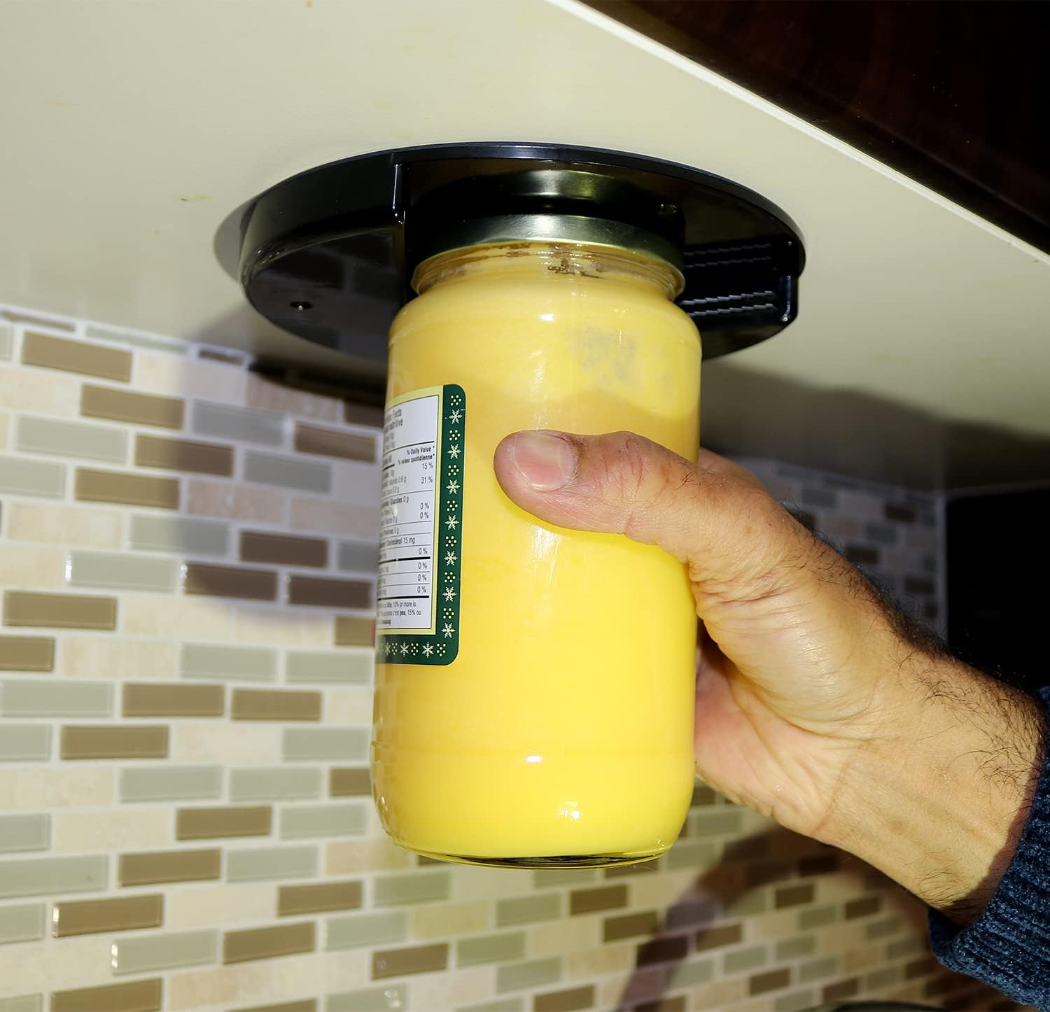 Real Essentials – Abridor de tarros para debajo del gabinete con una sola mano, fácil agarre para personas mayores, quita las tapas de los tarros