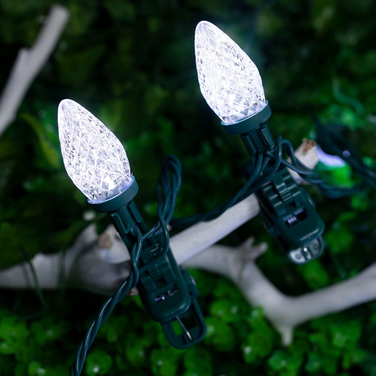 Luces LED C9 de Navidad para exteriores, 66 pies, 100 luces LED de fresa con 100 abrazaderas de resorte, grado comercial, impermeable, extensible,
