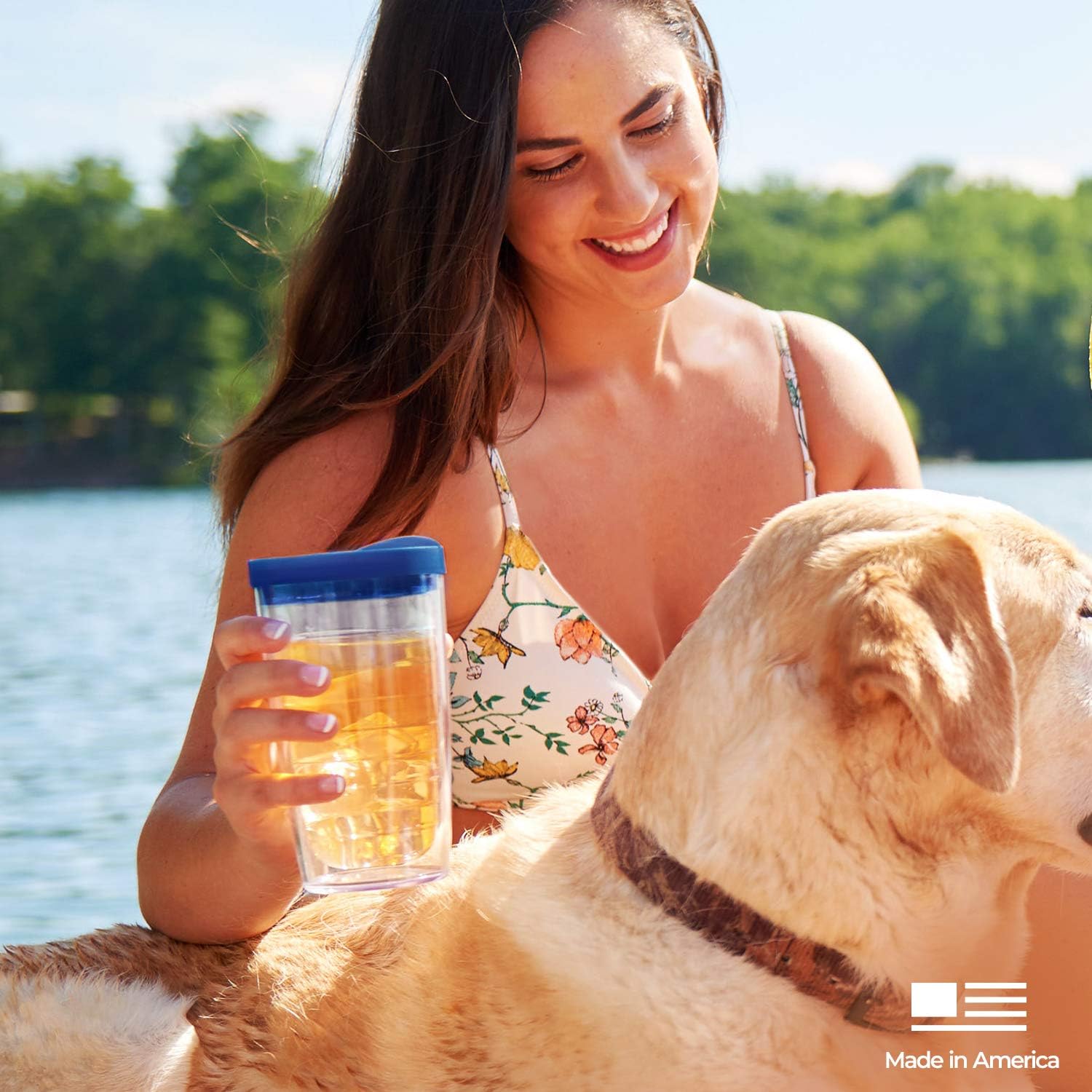 Tervis Vaso aislado de doble pared con logotipo azul marino fabricado en Estados Unidos mantiene las bebidas frías y calientes, 16 onzas, clásico