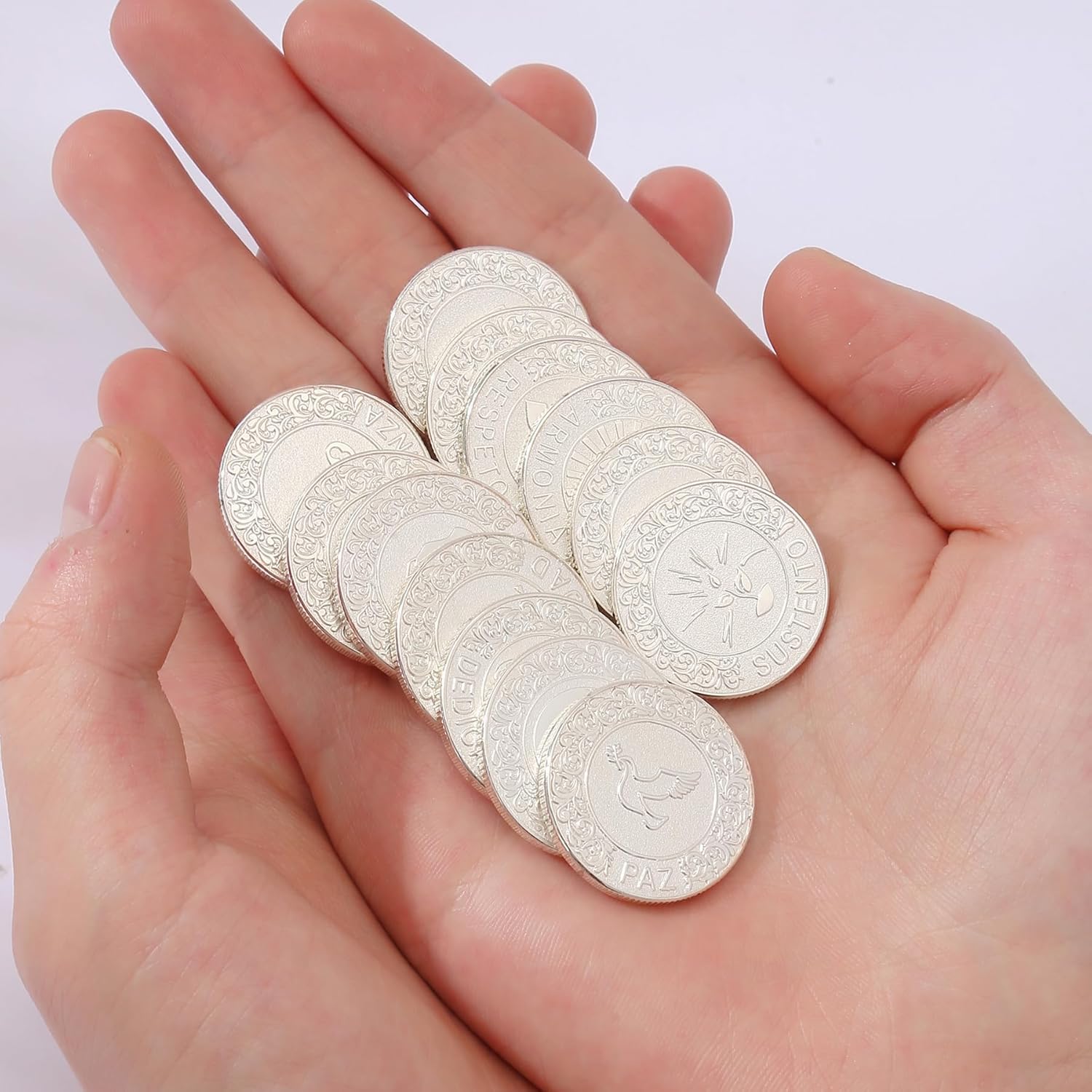 Boda Católica Española Monedas de Plata, Centros de mesa para bodas,Recuerdos para boda con caja en forma de corazón de diamante,Recuerdos de boda