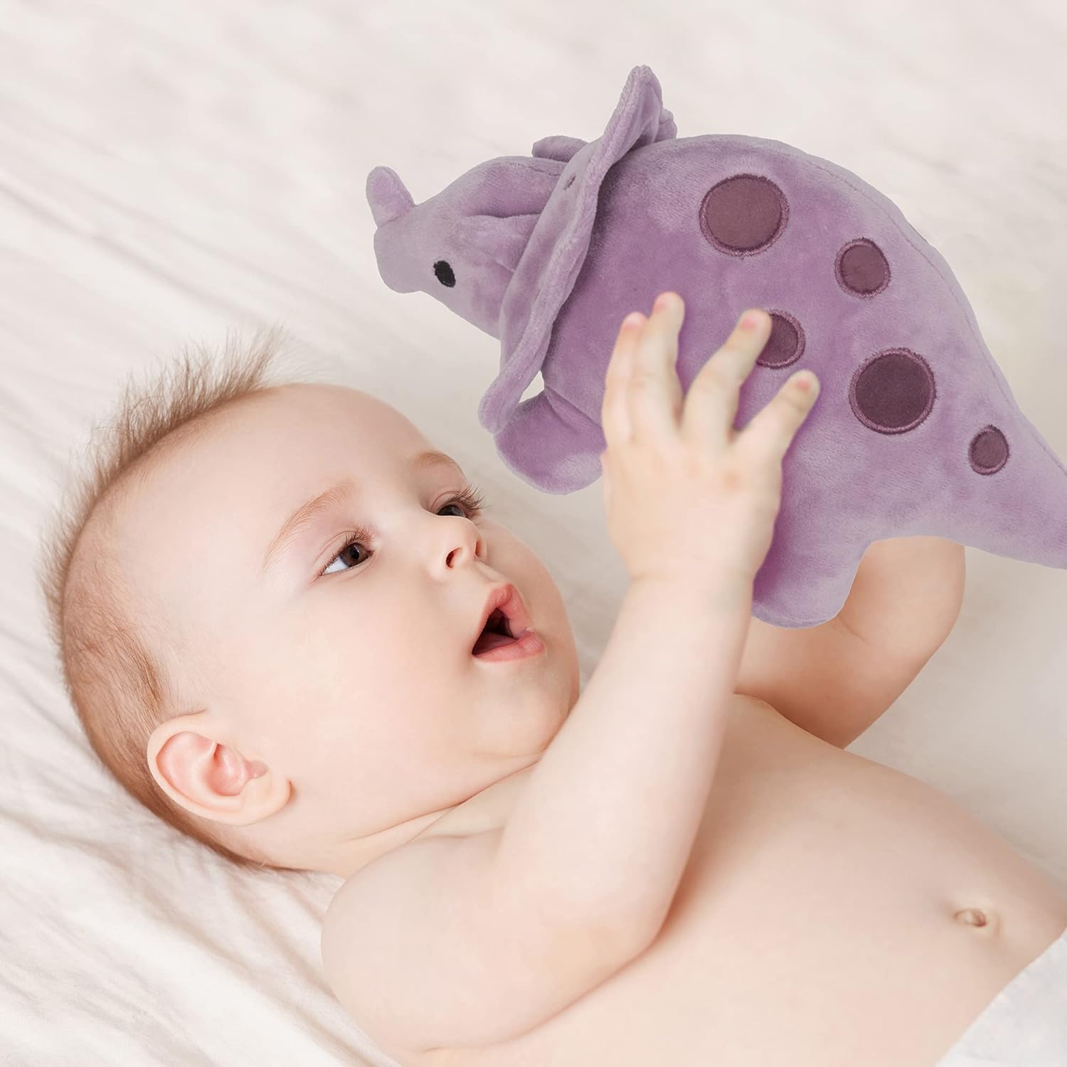 Linzy 11.5″ Cory Baby Dino con sonajero, morado