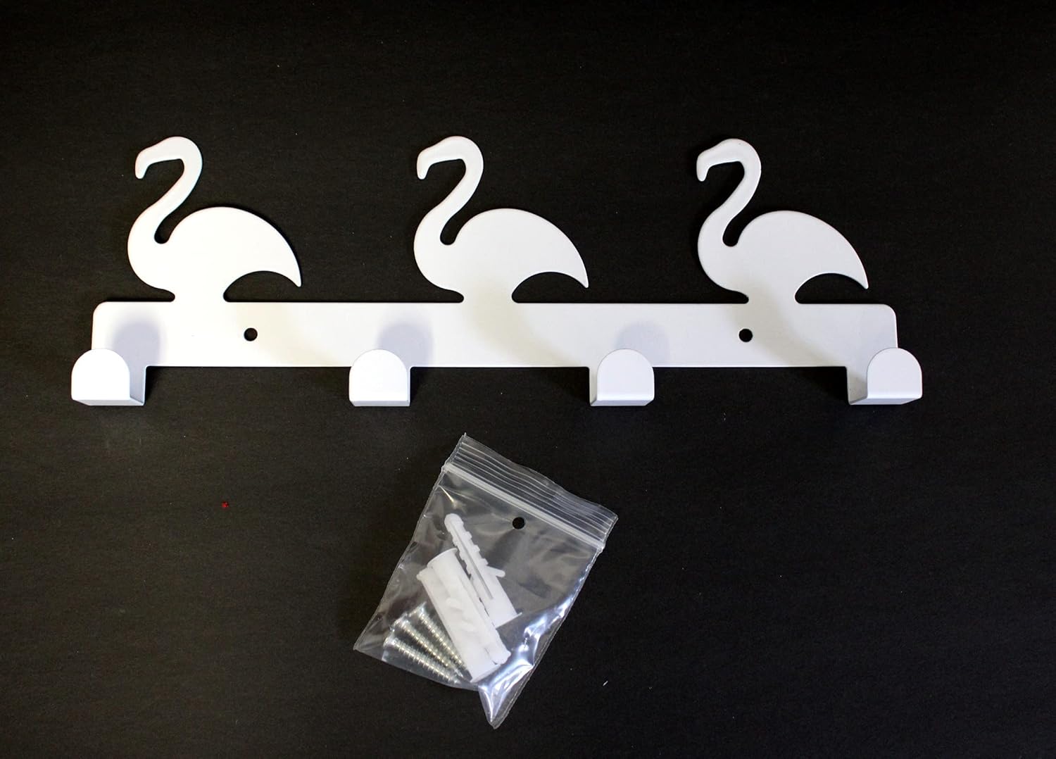 Dependable Industries inc. Essentials Soporte para llaves multiusos de 4 ganchos para montaje en pared, cisnes blancos