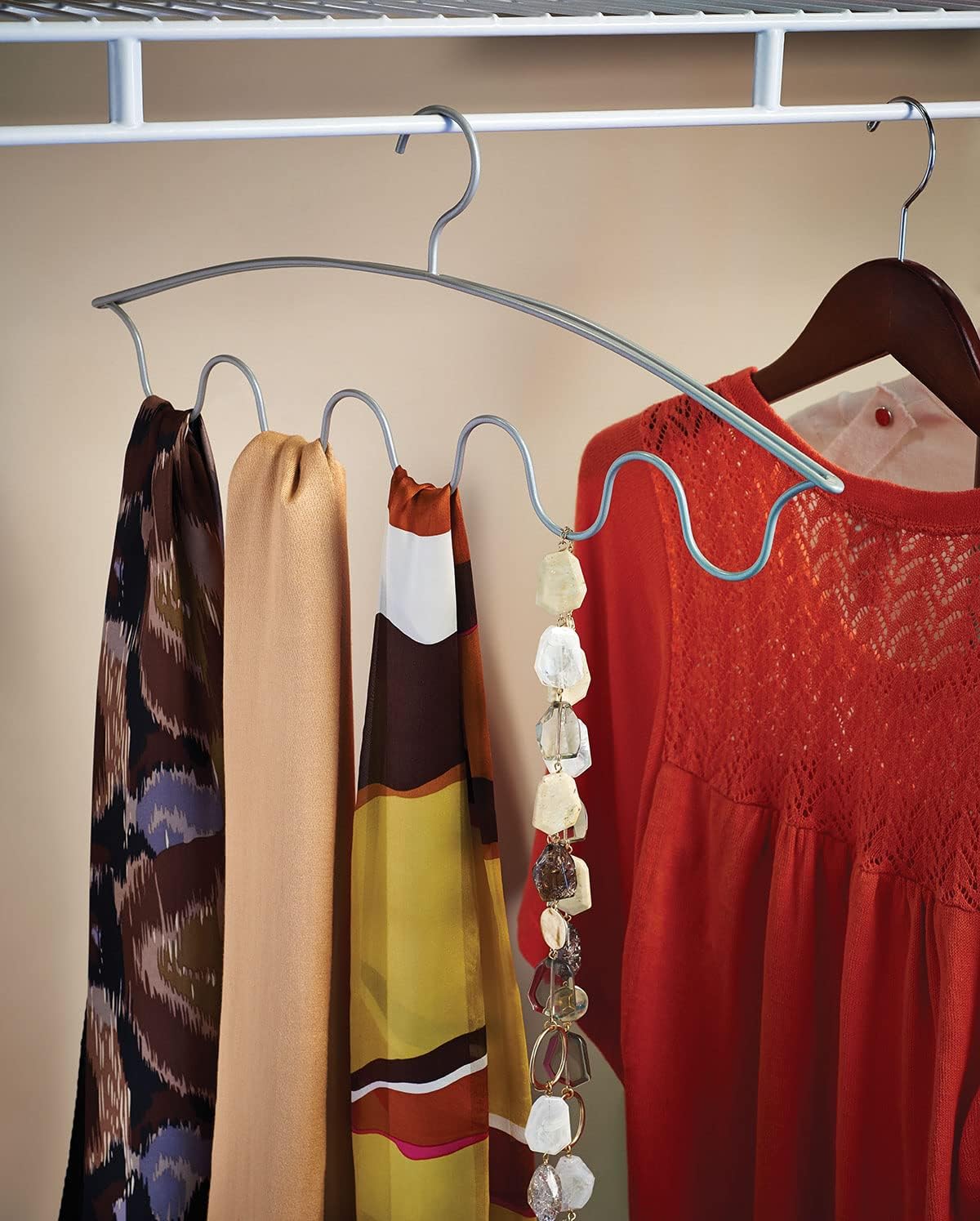 ClosetMaid Gancho para bufandas, organizador de armario sin enganches para bufandas, collares, cinturones, corbatas, almacenamiento que ahorra