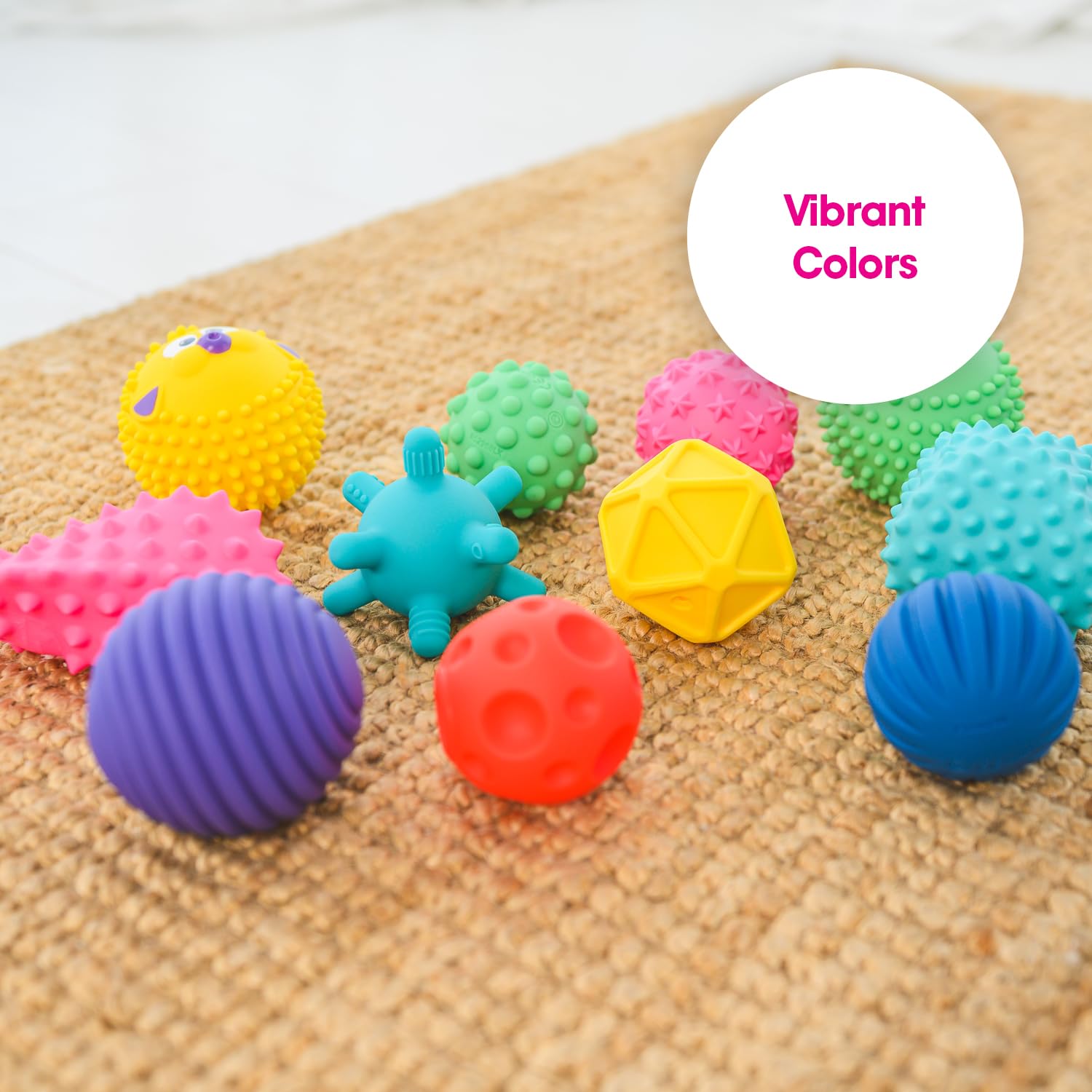 Edushape Mini bolas sensoriales para bebé, paquete de 12 bolas de bebé de color sólido que ayudan a mejorar las habilidades motoras gruesas para