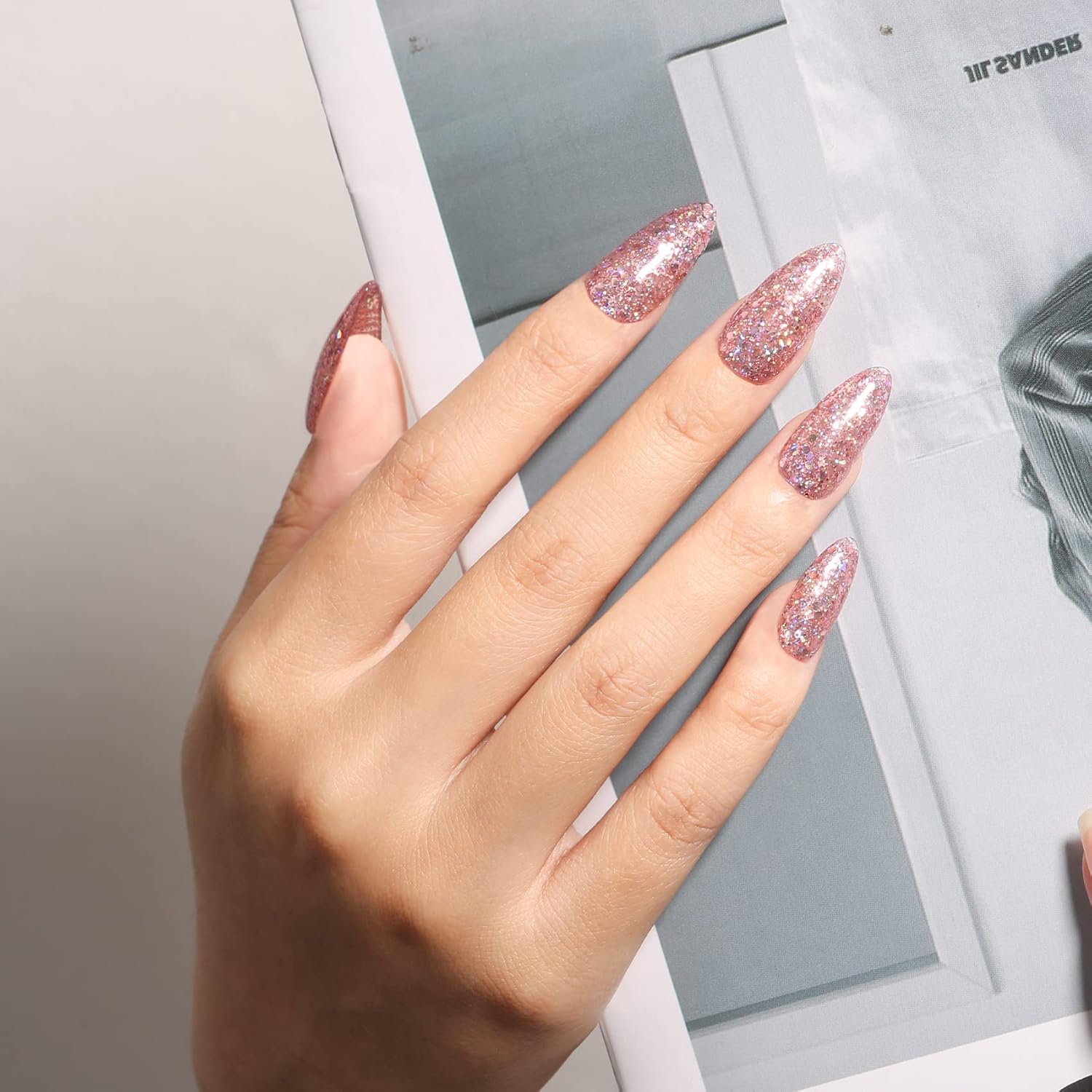 MAYCHAO Esmalte de uñas de gel con purpurina rosa de 0.0 fl oz, 1 unidad de esmalte de gel con purpurina rosa Sakura para remojar el esmalte de uñas