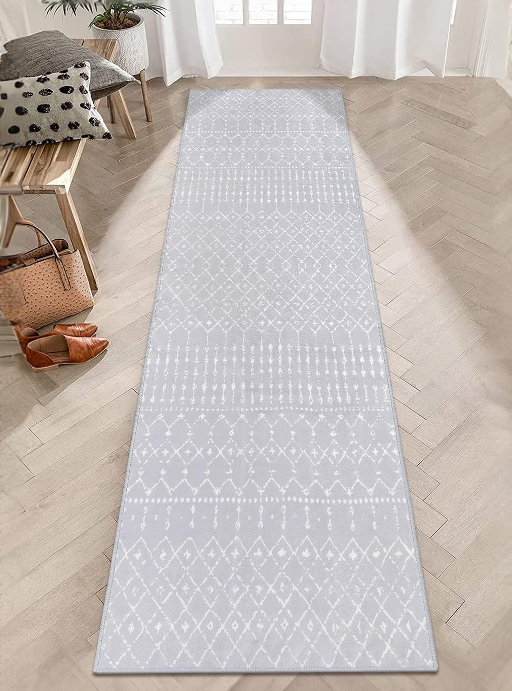LIVEBOX Alfombra lavable de color gris de 2.5 x 8 pies antideslizante para entrada, alfombra de cocina marroquí neutra, alfombra larga para pasillo,