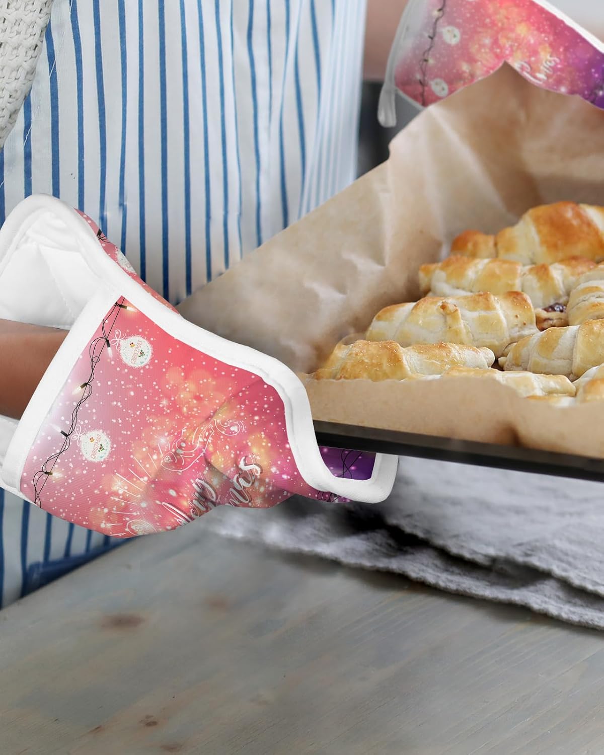 Christmas 5Pcs Pot Holders for Kitchen, Non Slip & Heat Insulation Terry Cloth Potholder Set with Pocket, Thick Hot Pad Oven Mitts Trivet Coaster
