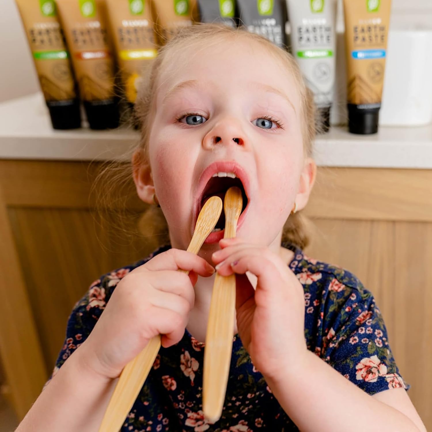 Redmond Earthpaste – Pasta dental natural sin flúor, tubo de 4 onzas (paquete de 2, Lemon Twist)