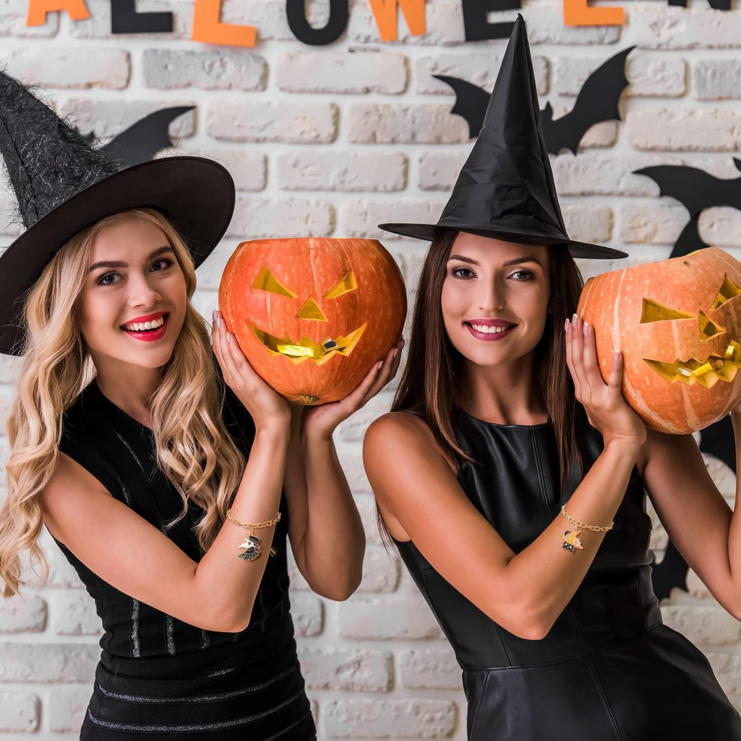 Sasylvia 48 dijes de Halloween para fabricación de joyas, dijes góticos negros, incluyen 12 estilos de cuervo, calavera, serpiente, gato, luna para