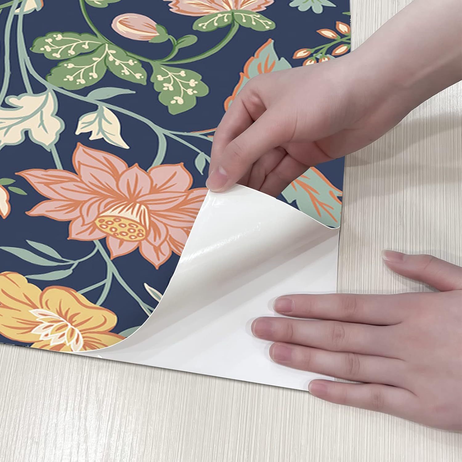 Papel tapiz floral para despegar y pegar, color azul medianoche, 17.3 x 118 (azul medianoche)