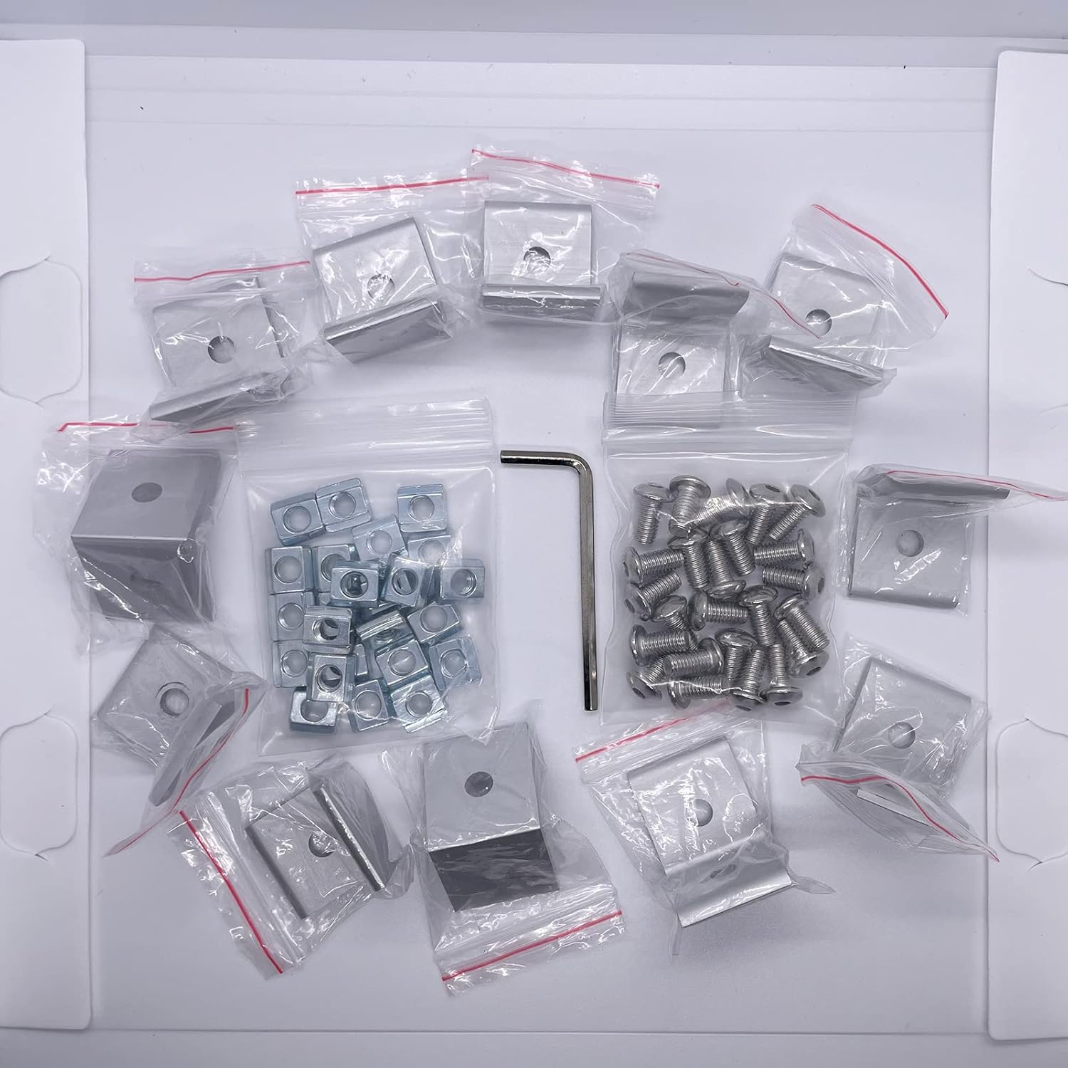 Juego de 12 conectores de perfil de aluminio de la serie 1010 plateados, 12 soportes de esquina de 1 pulgada x 1 pulgada de largo, con tuercas