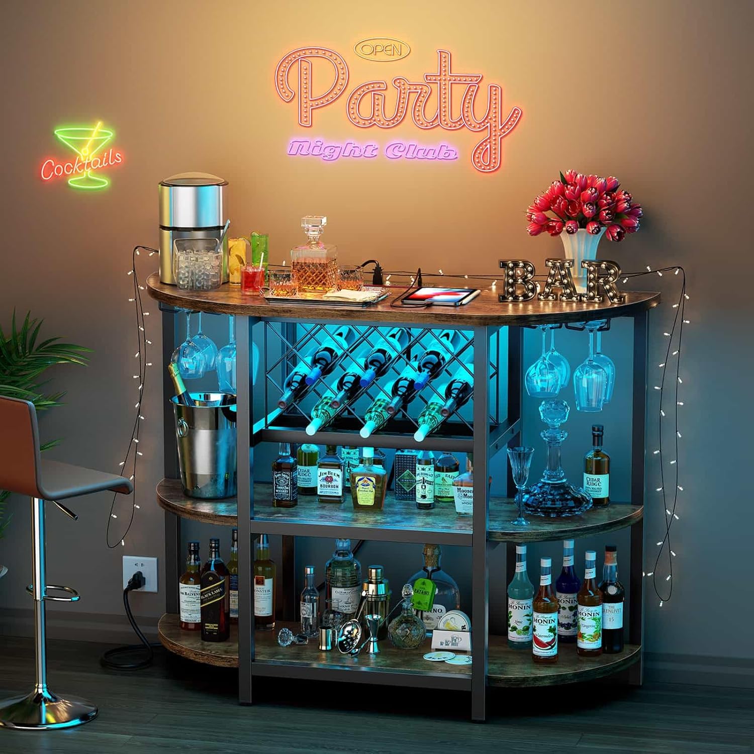 Zarler Armario de mesa de bar con toma de corriente, gabinete LED para el hogar, mini bar para licor, soporte de metal para bar de vino con