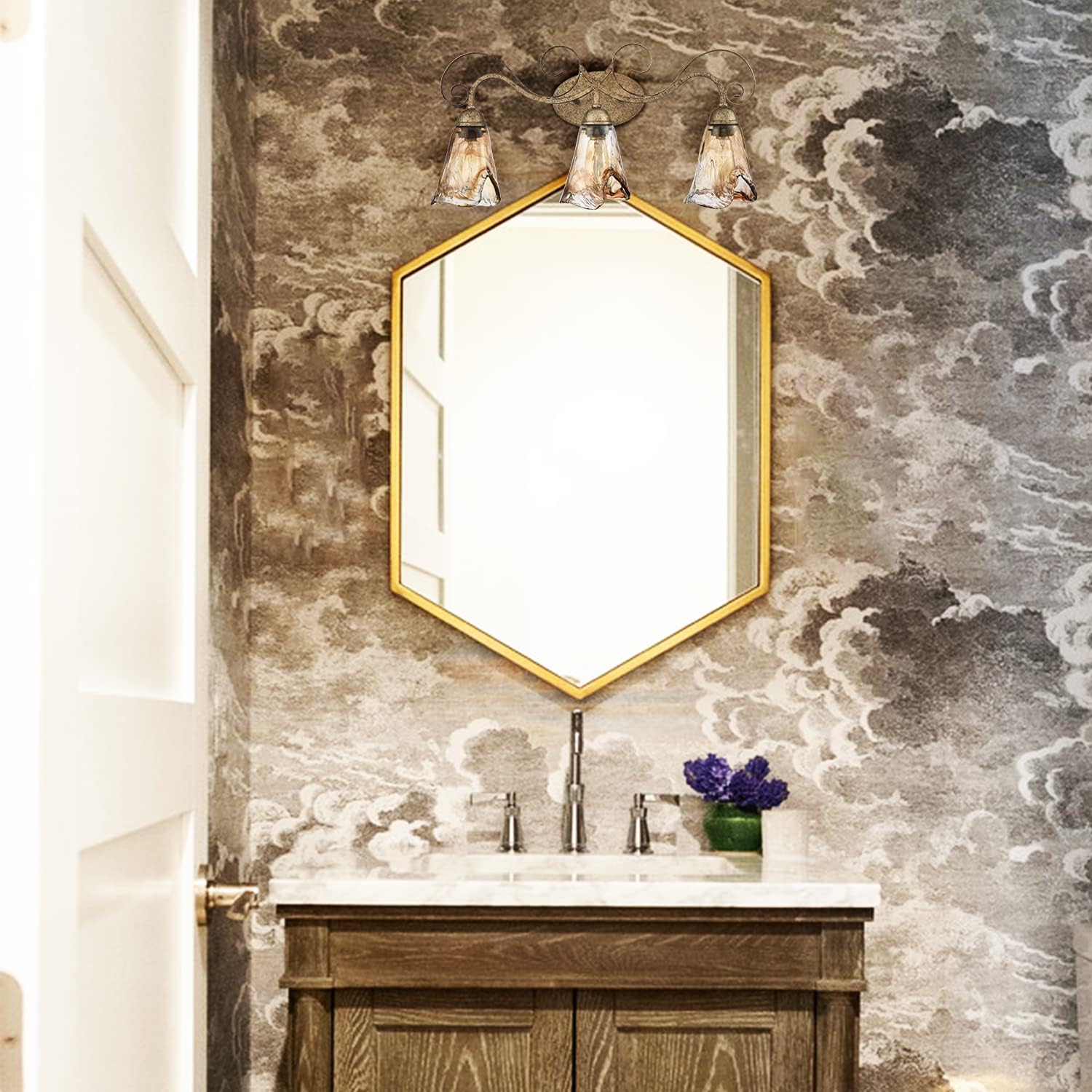 DANSEER Lámpara de tocador vintage rústica para baño, aplique de pared de 3 luces con pantalla de vidrio ámbar