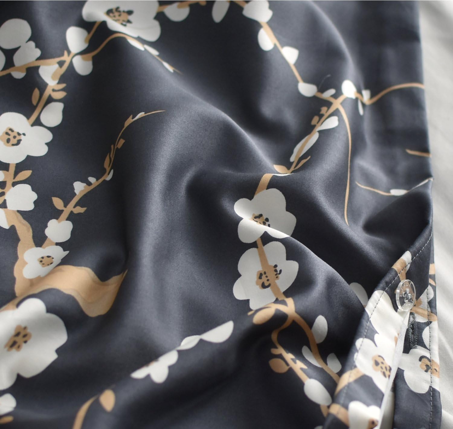 Eikei Juego de ropa de cama de 3 piezas con estampado de ramas florales de flores rojas cerezo estilo oriental japonés, 300 hilos (King, carbón)