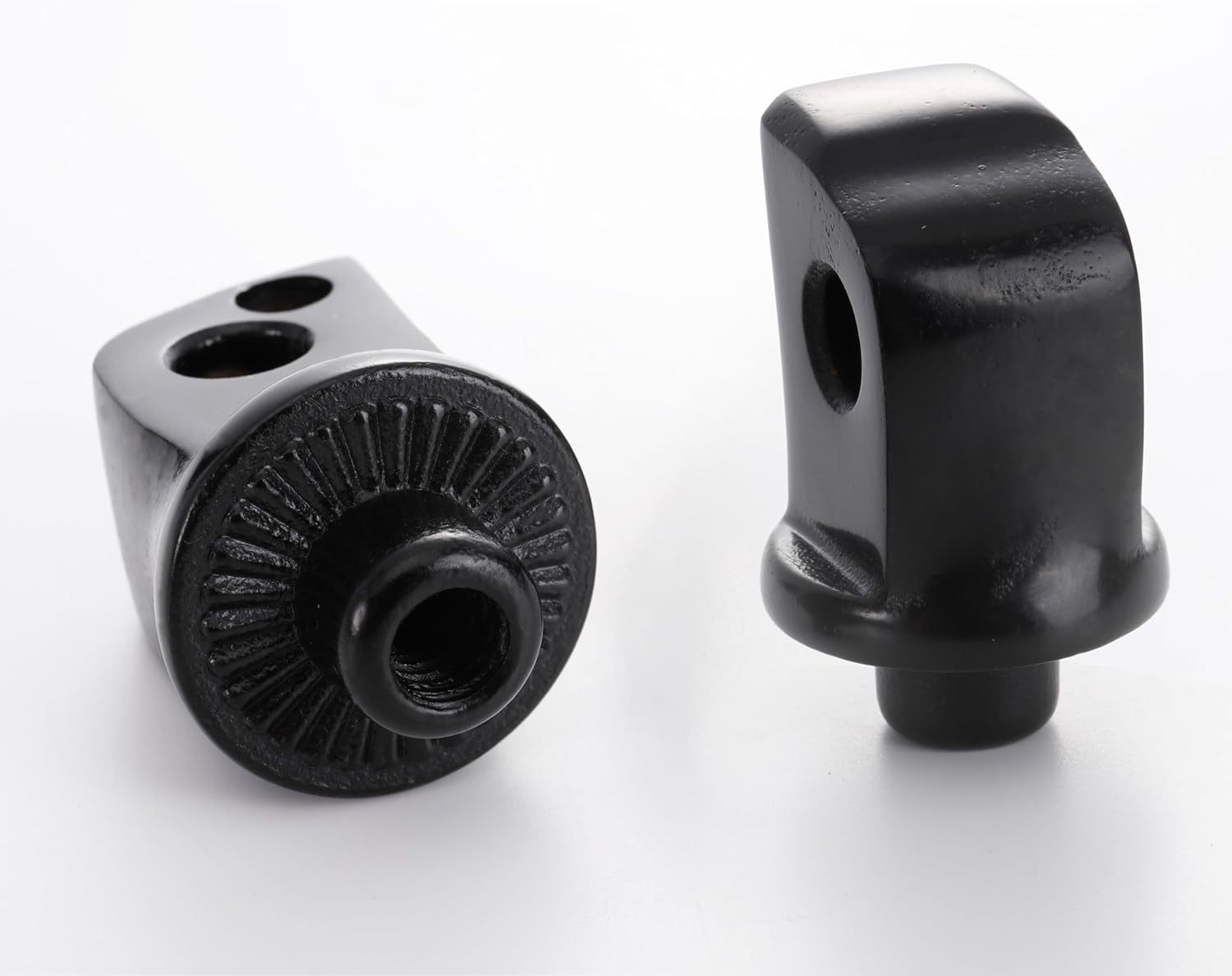 Adaptador de clavija de pasajero estriado negro para estriberas delanterastraseras y tablas de suelo compatible con modelos Harley Softail 2018-2020