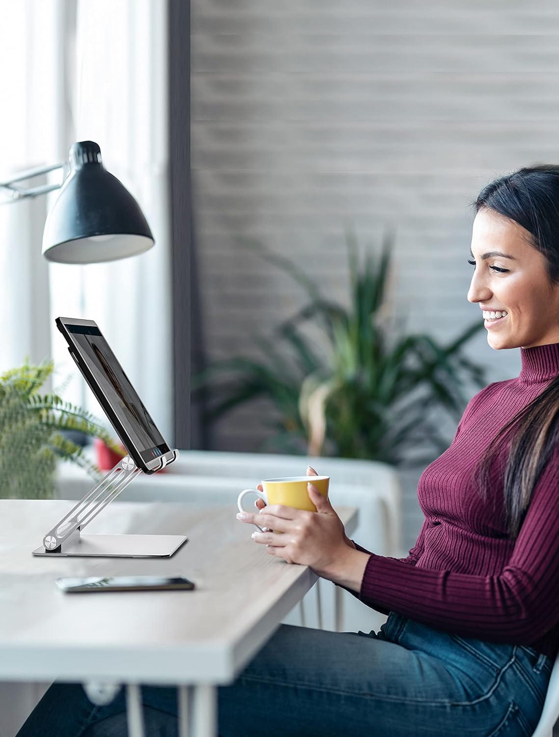 ALASHI Soporte para tablet para escritorio, soporte ajustable multiángulo, diseño ergonómico portátil plegable, elevador de tableta de metal premium