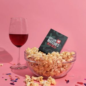 Dream Matches XOXO – El mejor juego de cartas de fiesta para niñas y juegos de despedida de soltera Dream Matches XOXO – El mejor juego de cartas de fiesta para niñas y juegos de despedida de soltera