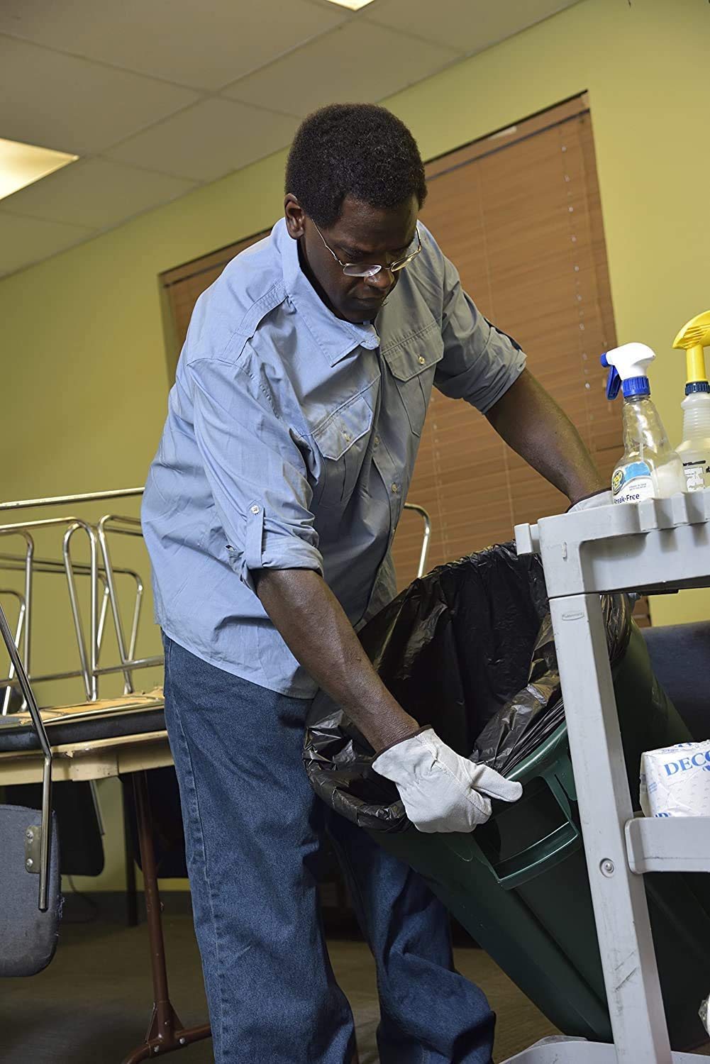 Aluf Plastics Bolsas de basura negras resistentes para 56 galones, 1.5 milésimas de pulgada de pulgada de grosor y 43 x 47 pulgadas, paquete de 100