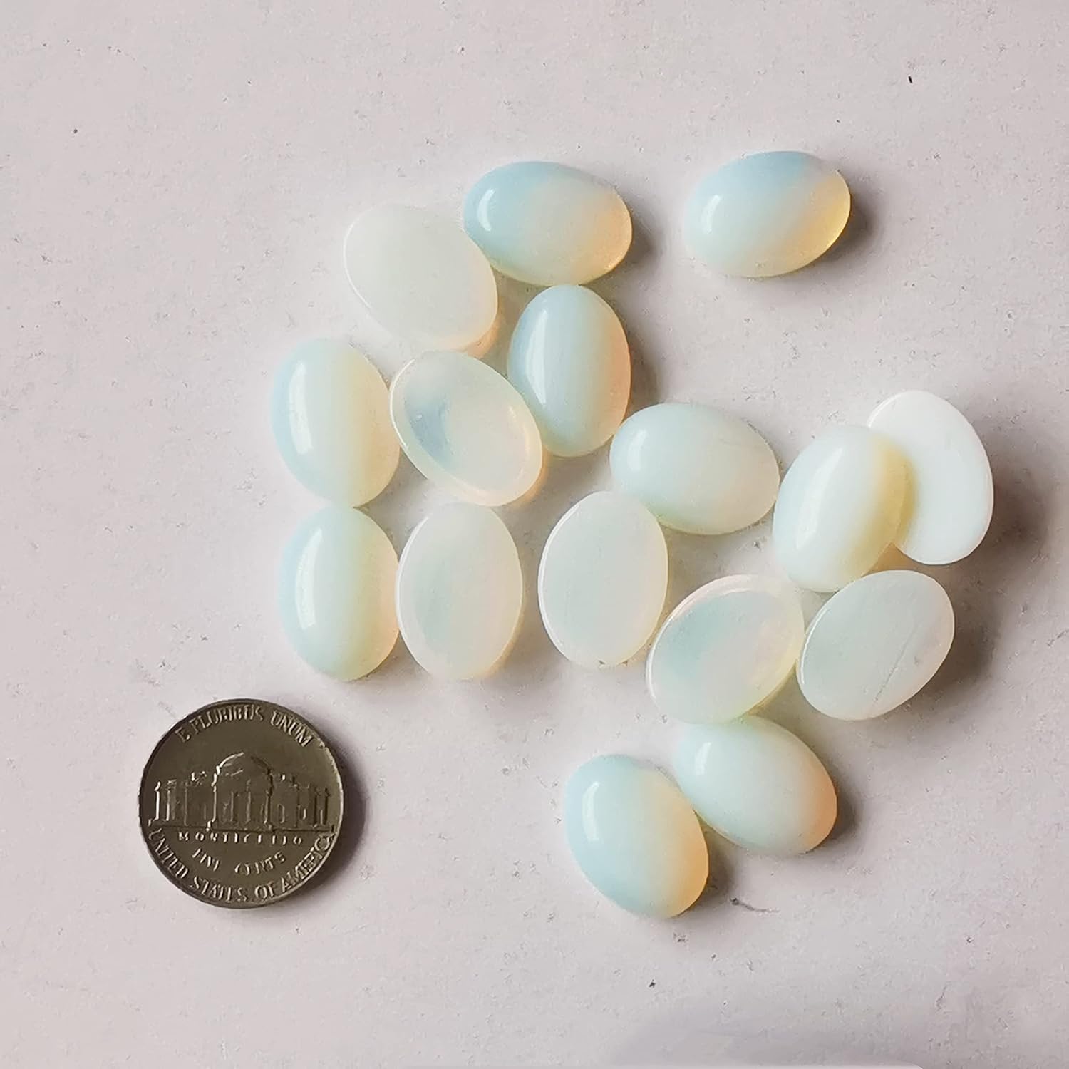Bacatgem 7 cuentas de piedras preciosas de cristal ovaladas de opalita sintética con parte trasera plana para hacer joyas, bricolaje, 0.71 x 0.51