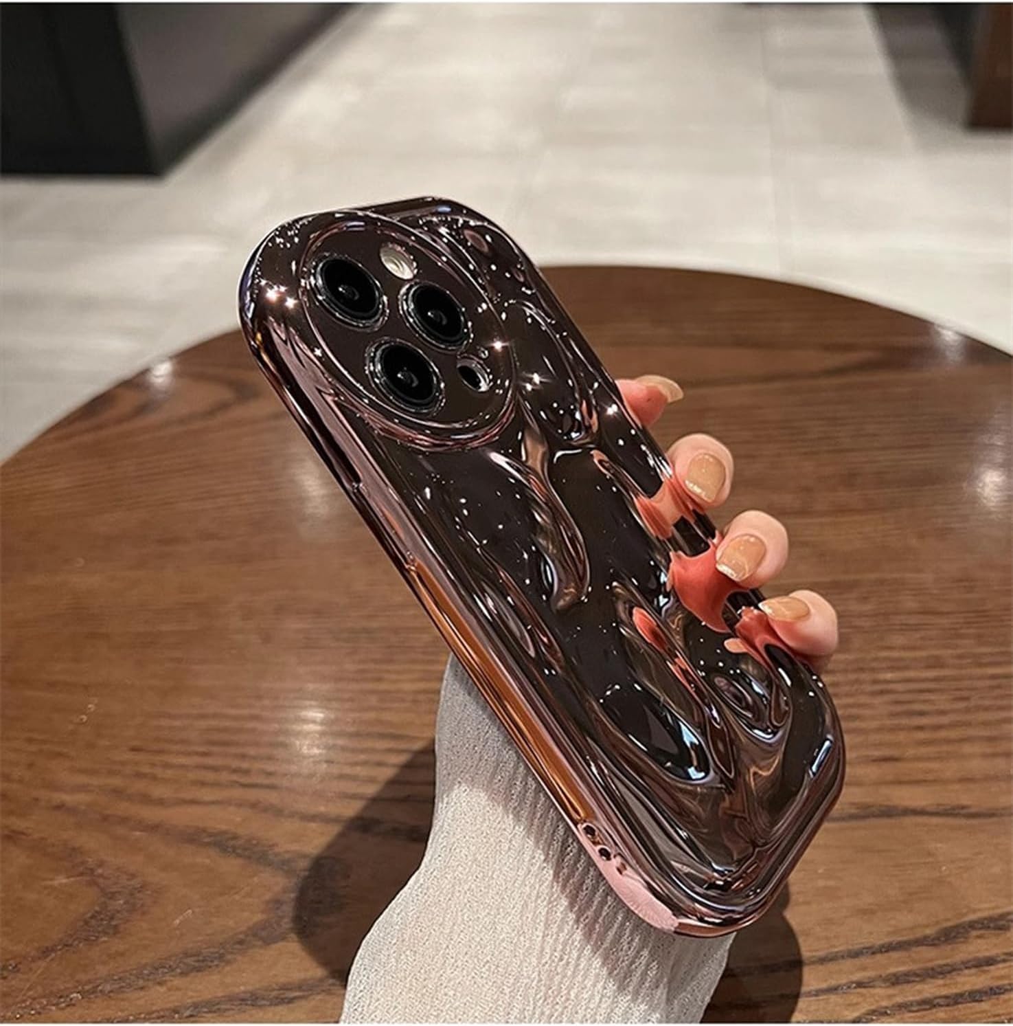 Uioeua – Funda compatible con iPhone 13 Pro Max 3D, bonita funda de lujo con forma de onda con purpurina láser con protector completo de lente de