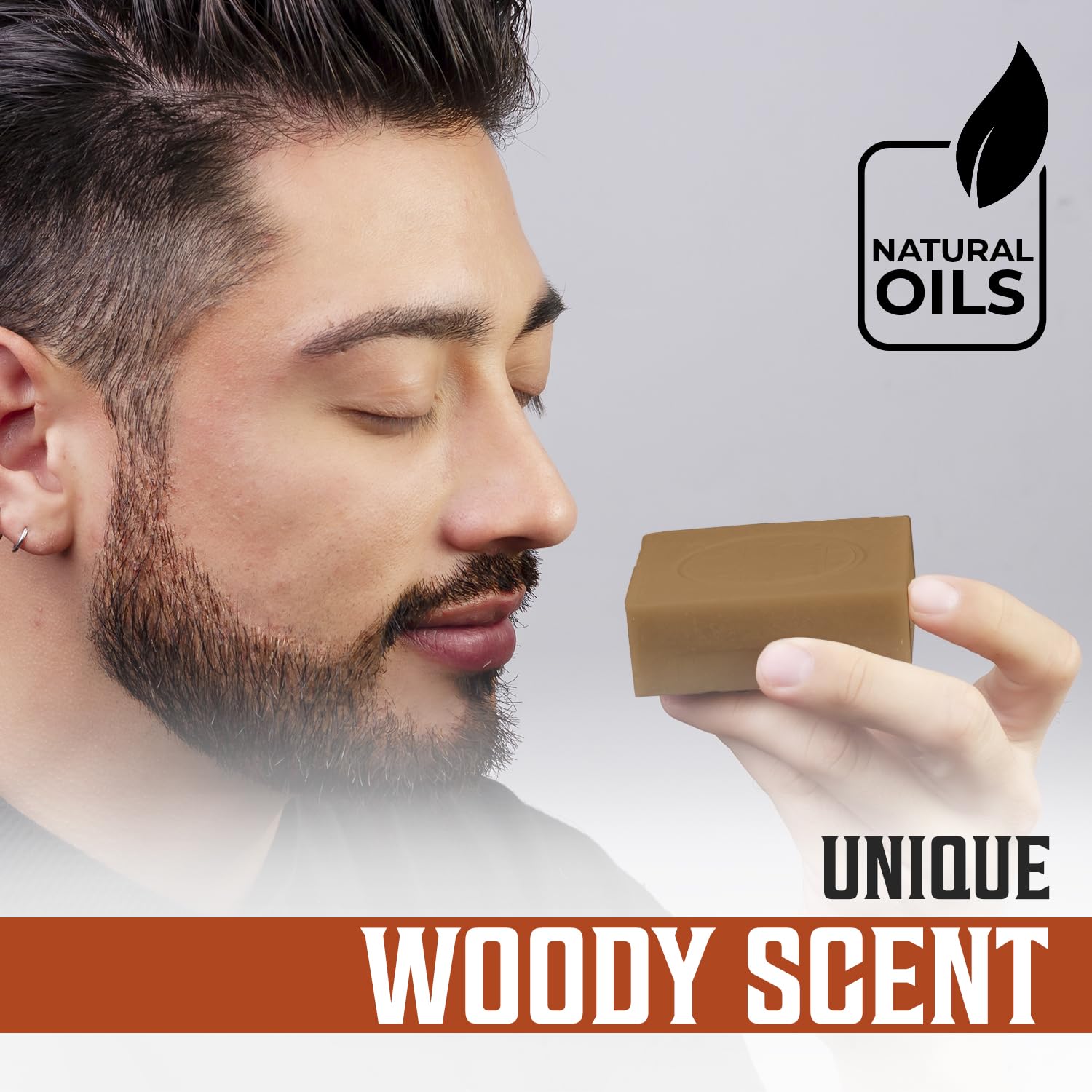 Viking Revolution Jabón natural de madera de cedro y pino para hombres, barra de jabón para hombre con aceites esenciales, jabón en barra prensado