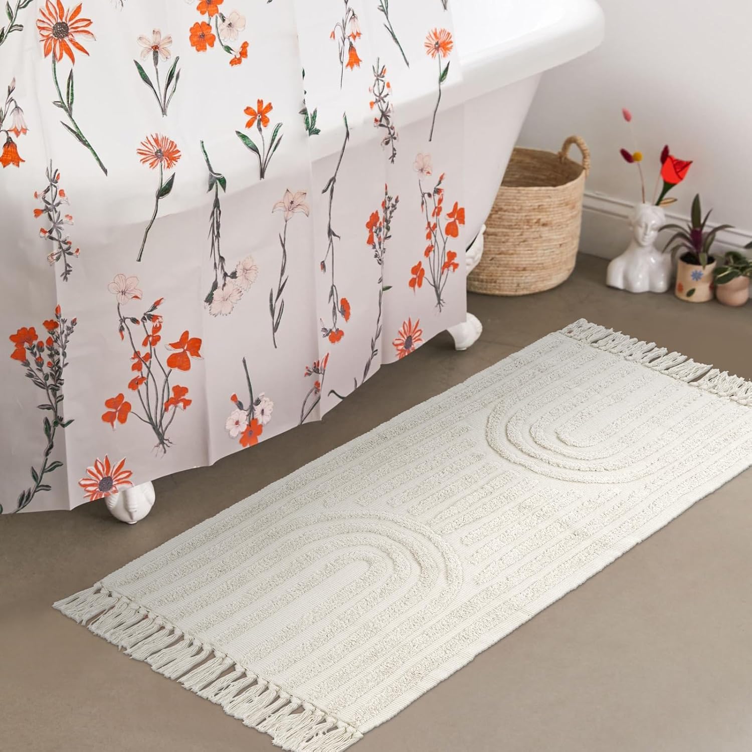 Lanffia Alfombra bohemia de camino de cocina, 2 x 4.3 pies, color beige, tejida y lavable, alfombra de algodón con borlas, moderna alfombra de baño