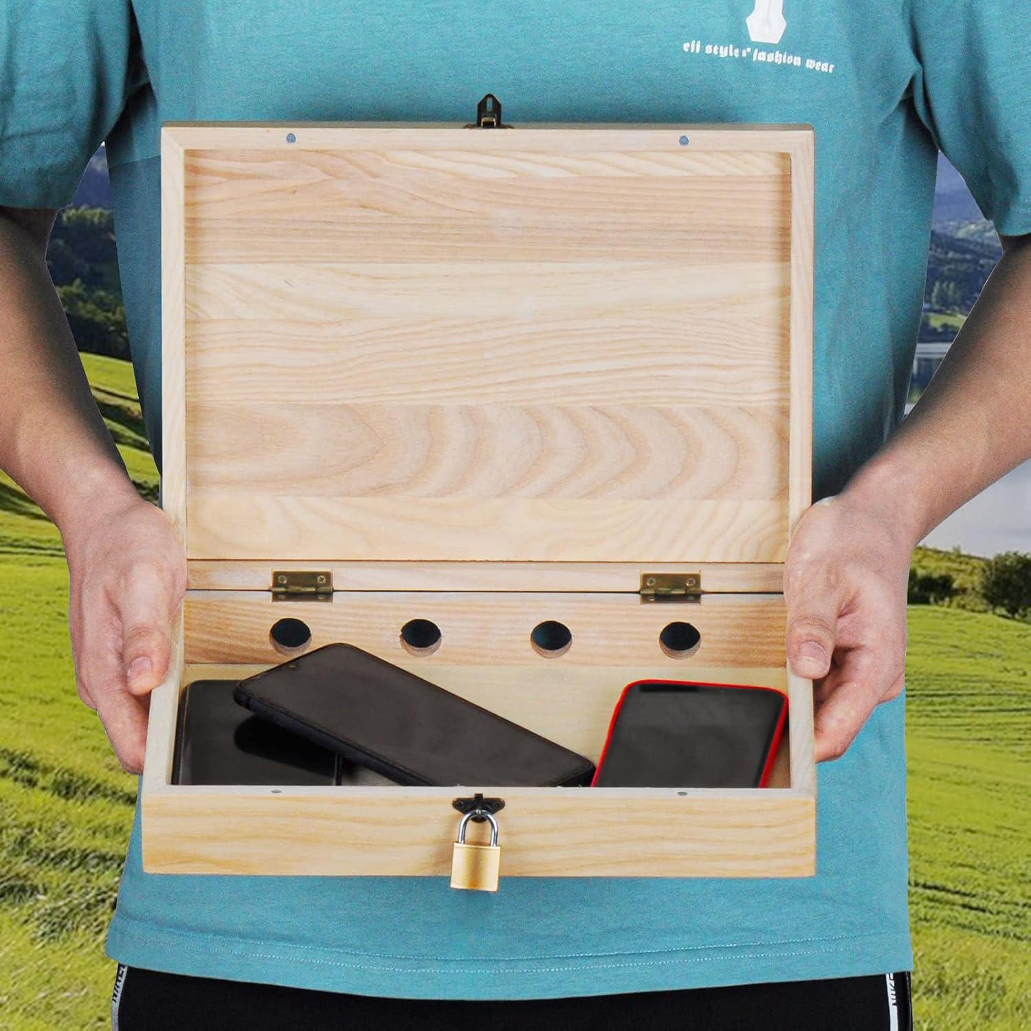 Wood Phone Lock Box, Family Phone Lock Up, Wooden Cell Phone Charging Case, Cell Phone Time Out, Cell Phone Charging Station, Wooden Crate, Wood