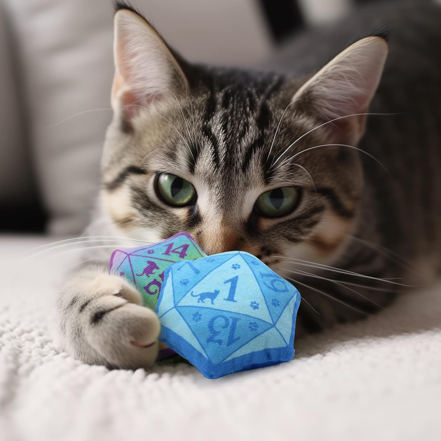 CiyvoLyeen D20 Dados juguete de hierba gatera, juguete interactivo para gatos DND para juegos de rol, juego de mesa, felpa suave, gato, dentición,
