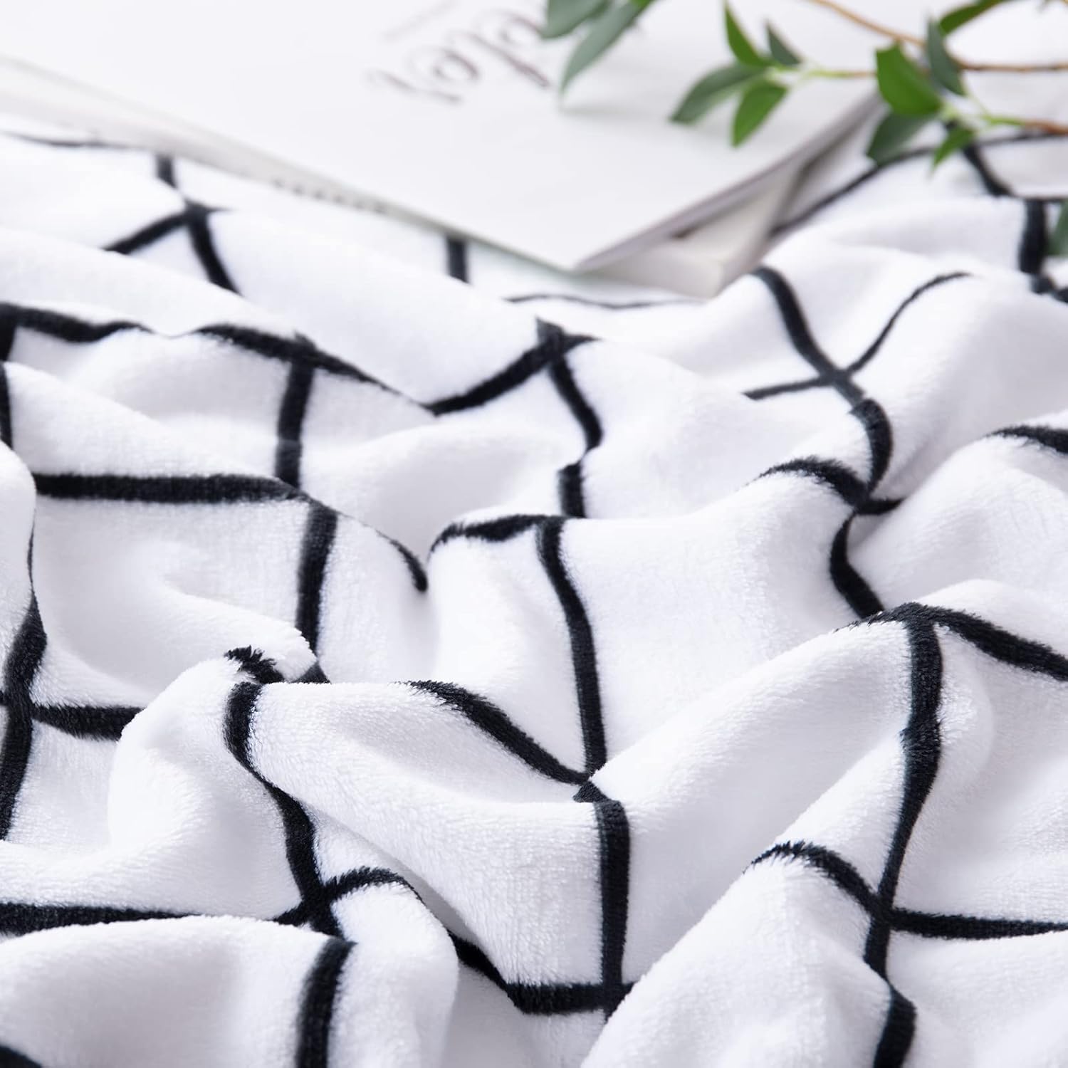 Bertte – Cobija aterciopelada, ultraafelpada, muy suave, con decoración de rayas, para cama tamaño queen