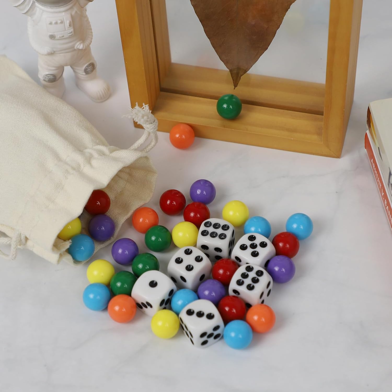 Qryovsa 30 canicas de repuesto de 0.551 in, 5 de cada uno de los 6 colores para agravar Wahoo Dirty Marbles, juego de mesa de mármol colorido, 6