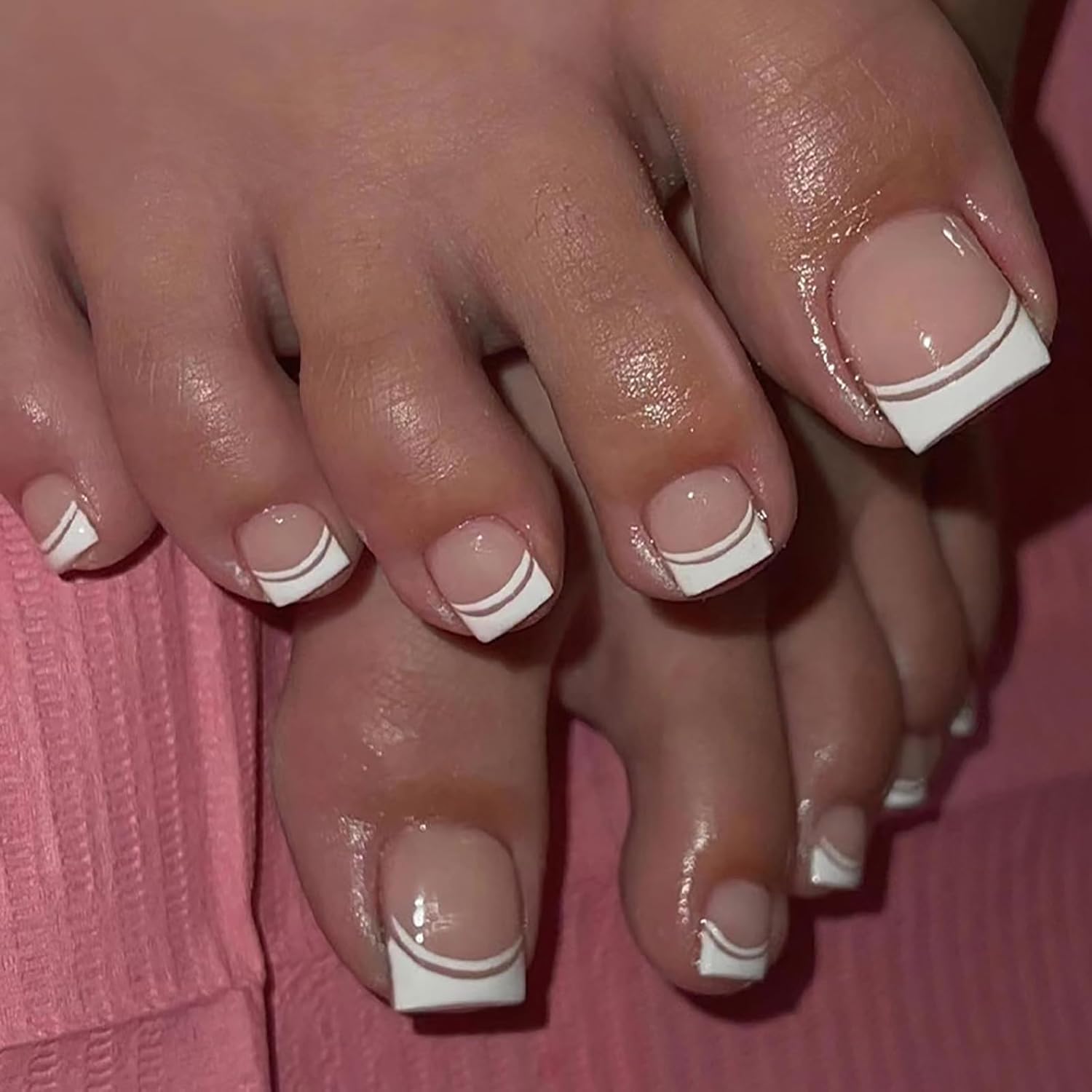 24 uñas francesas a presión, uñas postizas cuadradas cortas, diseño cuadrado blanco, uñas artificiales brillantes, cobertura completa, suministros
