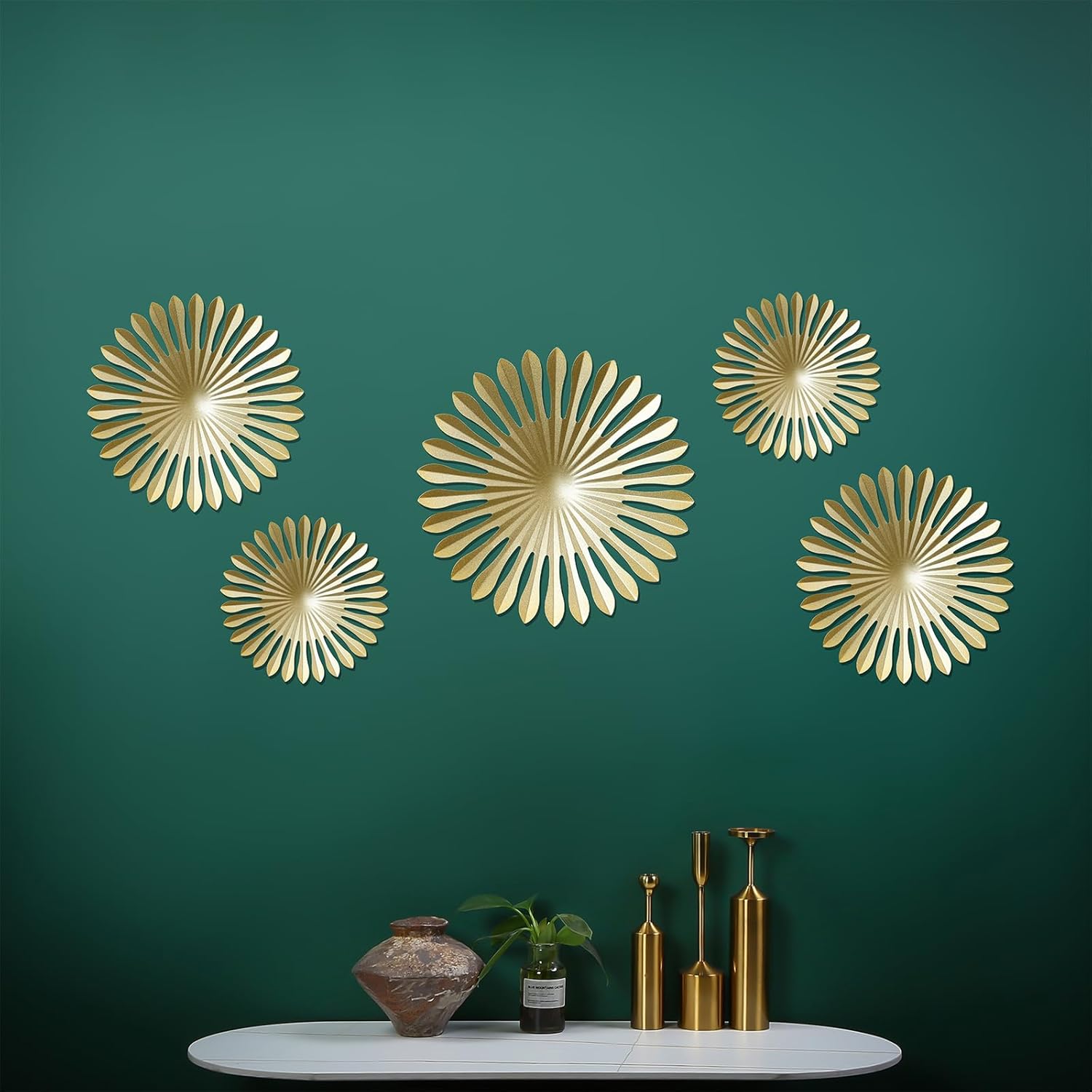 BOTAOYIYI Juego de 5 arte de pared dorado para pared, decoración de pared con diseño de explosión solar dorada, acento moderno de metal, decoración