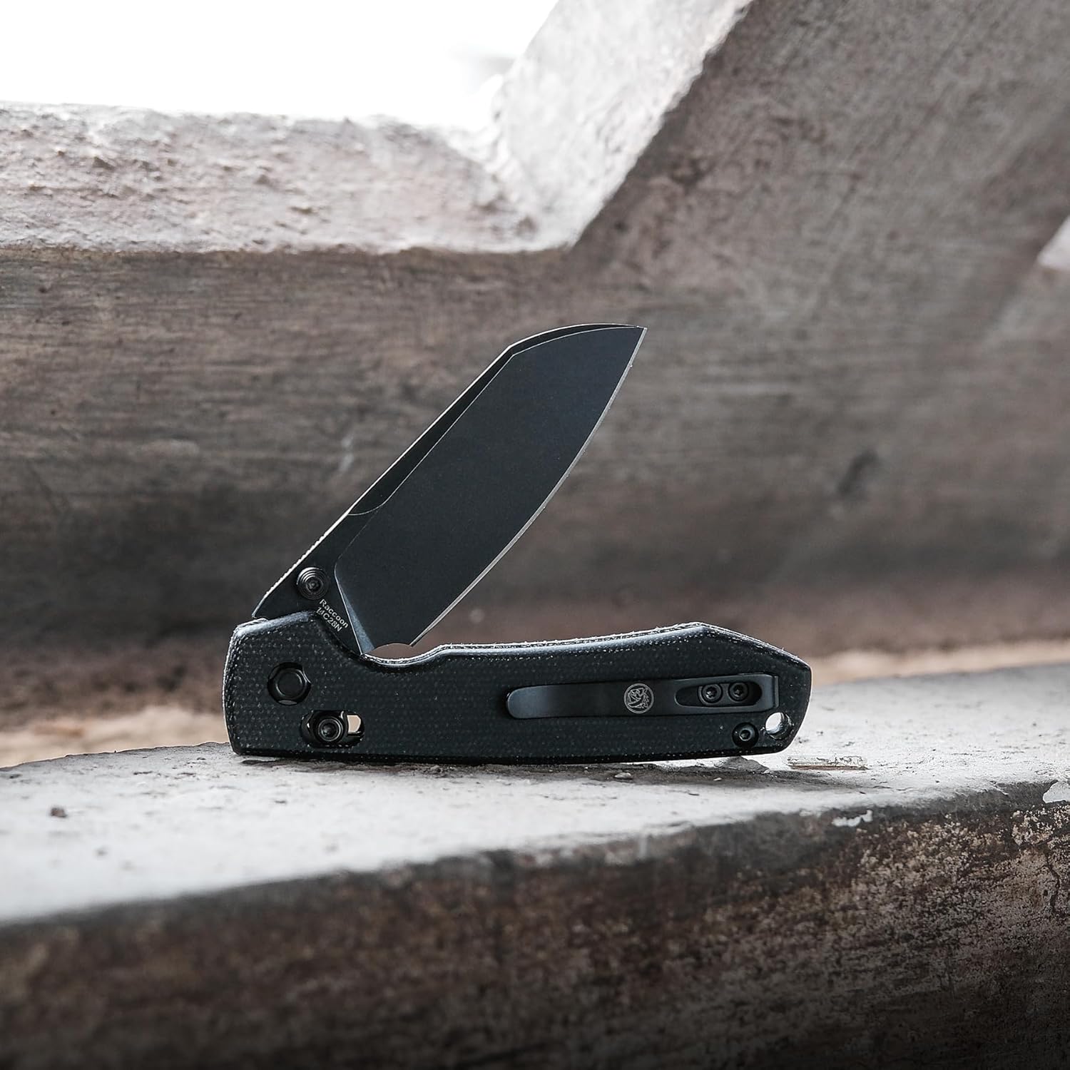 Vosteed EDC – Cuchillo plegable ligero de bolsillo con clip para hombres y mujeres, cuchillo de bloqueo de barra transversal con hoja de acero