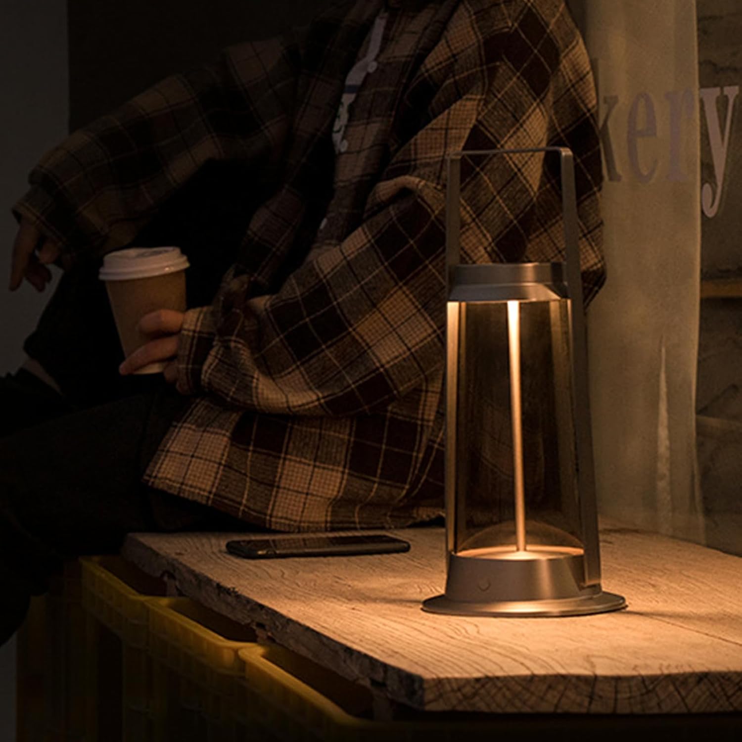 Portable Metal Table Lamp for IndoorOutdoor ,Rechargeable Cordless LED Lamp, 3-Colour Infinitely Dimming Battery Powered Small Desk Lamp,