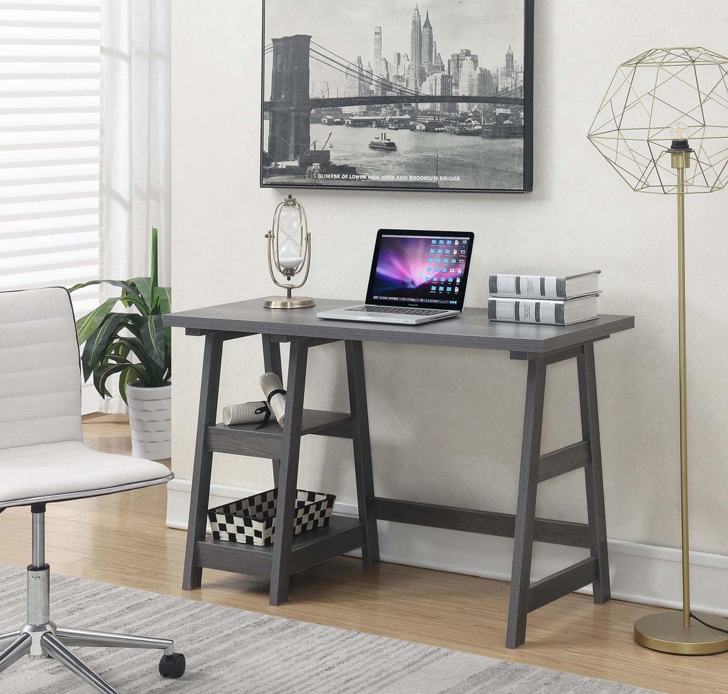 Convenience Concepts Designs2Go – Escritorio de caballete con estantes, 47 pulgadas, gris carbón
