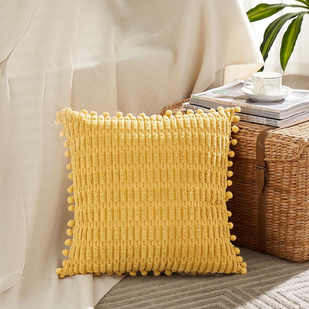 Fancy Homi Paquete de 2 fundas de almohada decorativas amarillas de 20 x 20 pulgadas con pompones para sala de estar, sofá, cama, sofá, rústico,