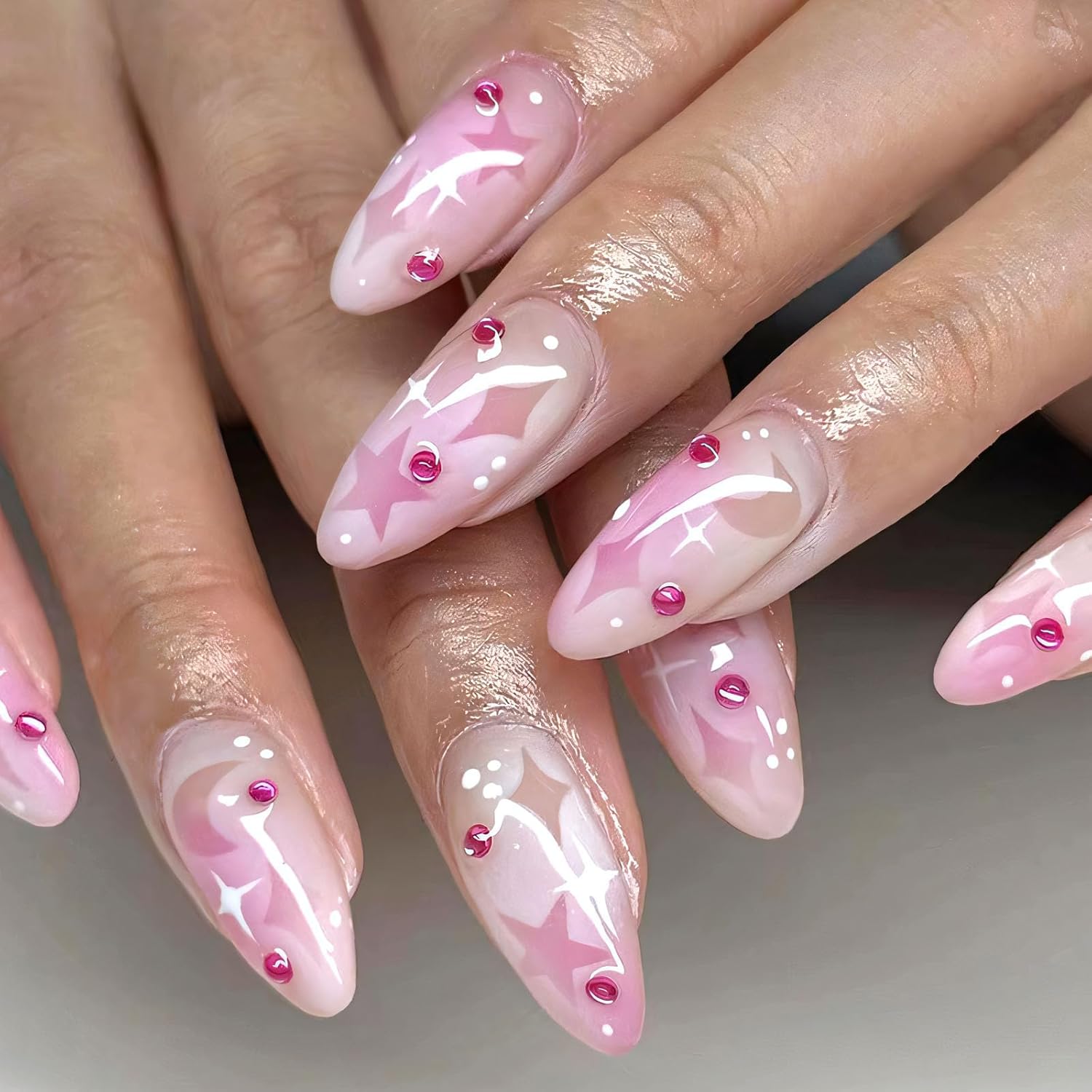 Uñas postizas a presión de almendra, uñas postizas medianas y brillantes, uñas postizas con diseño de estrella, uñas de cobertura completa, uñas