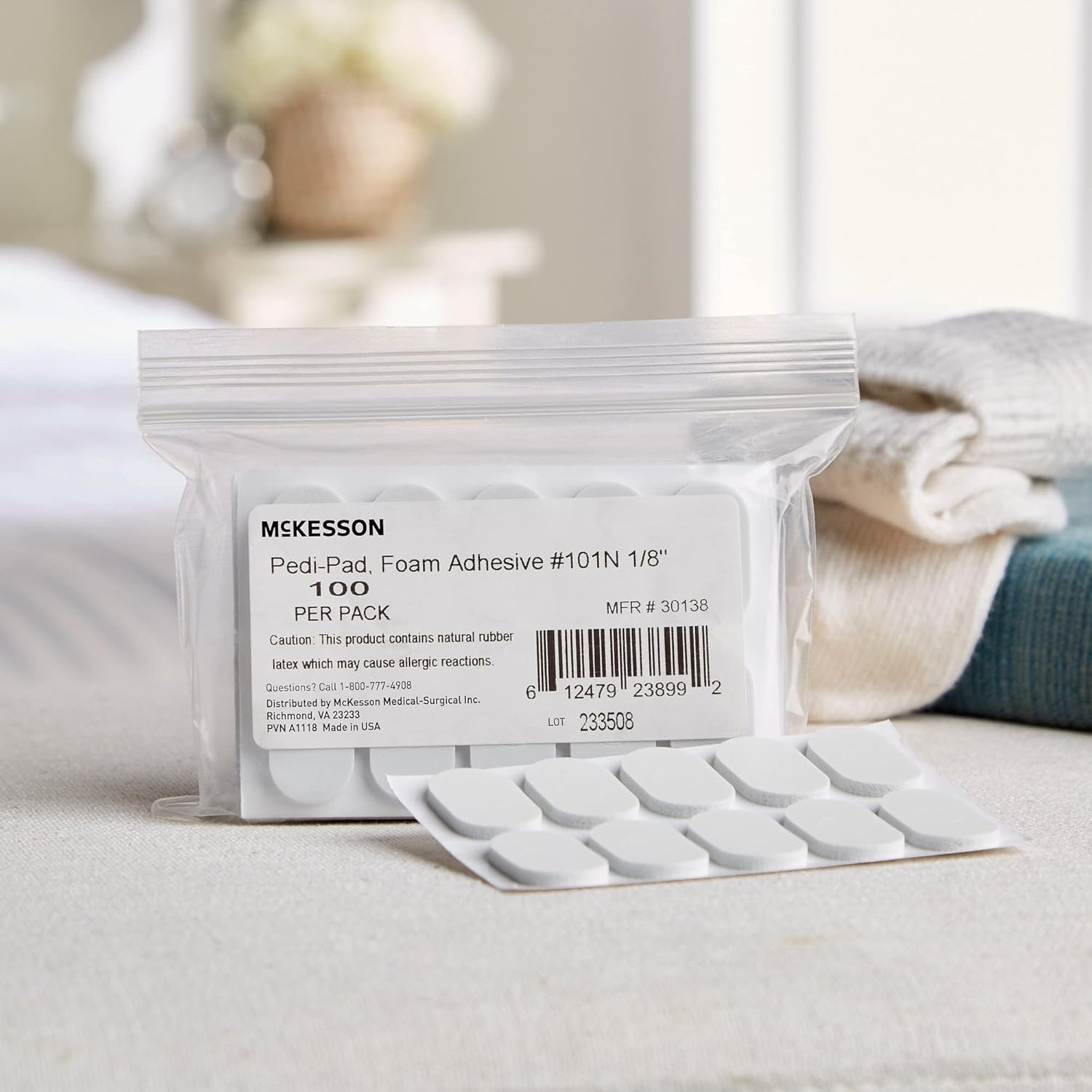 McKesson Pedi-Pads Almohadillas protectoras para pies, espuma, adhesivas, blancas, tamaño 101-estrecho, 18 pulgadas, 100 unidades, Blanco