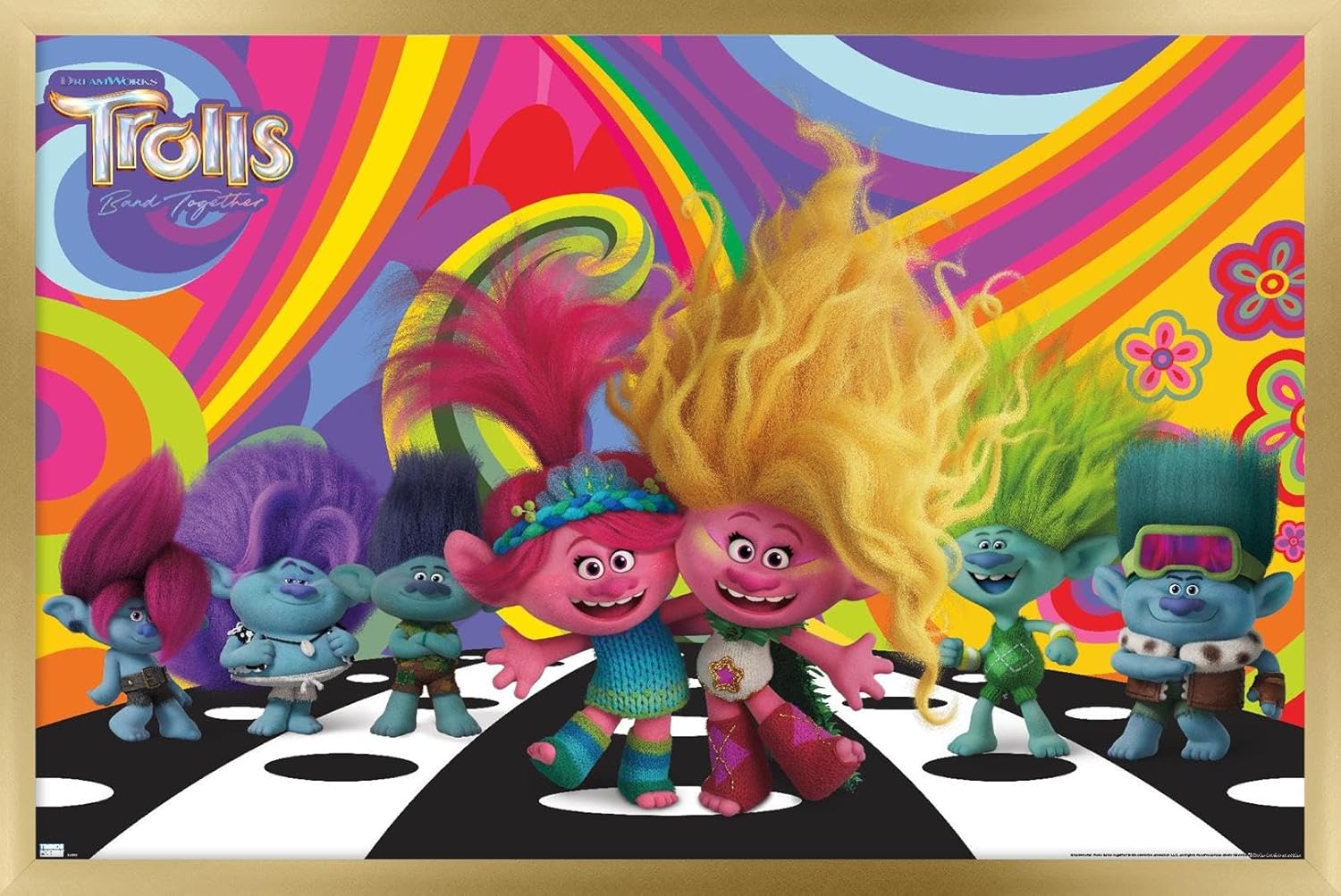 Trends International Trolls Band Together – Póster de pared del universo, 14.72 x 22.37 pulgadas, versión enmarcada en oro