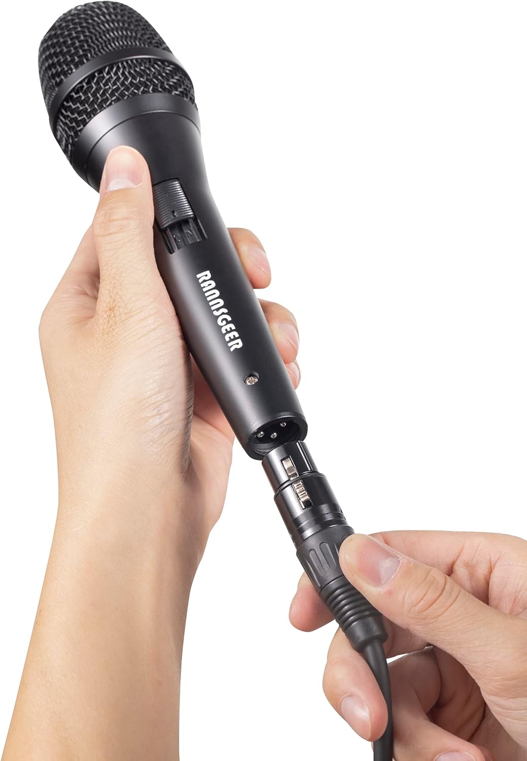 Micrófono de karaoke de mano dinámico vocal con cable y estuche de transporte (RM82B)