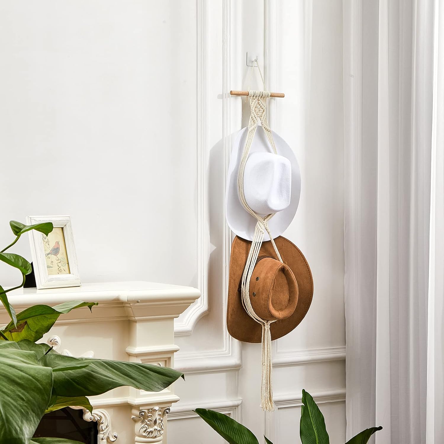 Perchas de macramé para sombreros, estilo bohemio, para colgar sombreros de vaquero, organizador para la parte trasera de la puerta (blanco, estilo
