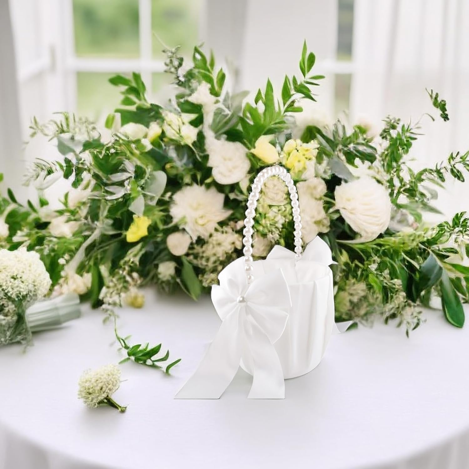 Cesta de niña de las flores para boda con mango de perlas (marfil – lazo)