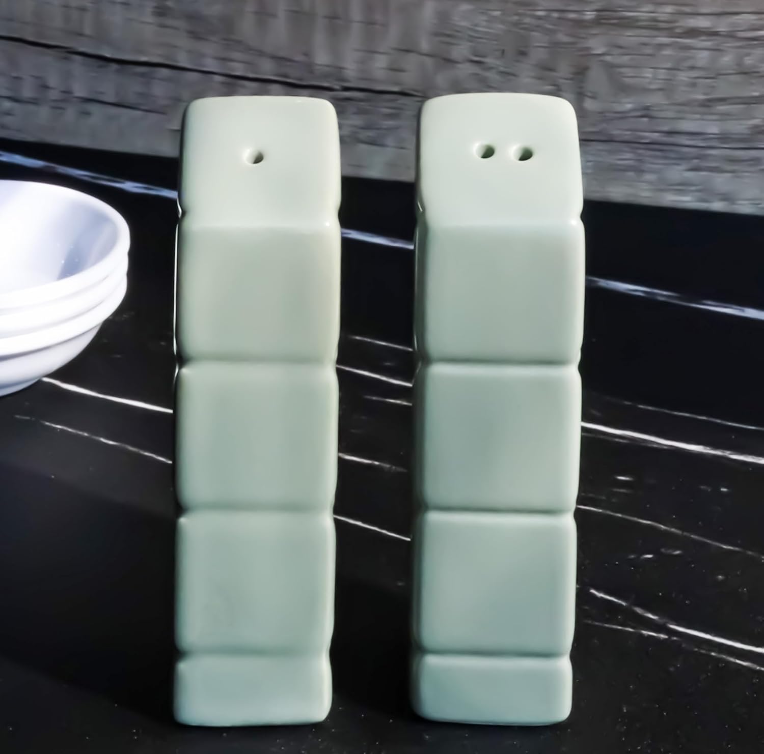 Ebros Gift Frank Lloyd Wright Architecture Organic Geometry East Meets West Imperial Hotel Oya Old Imperial Bar Pillars Cerámica Sal Pepper Shakers