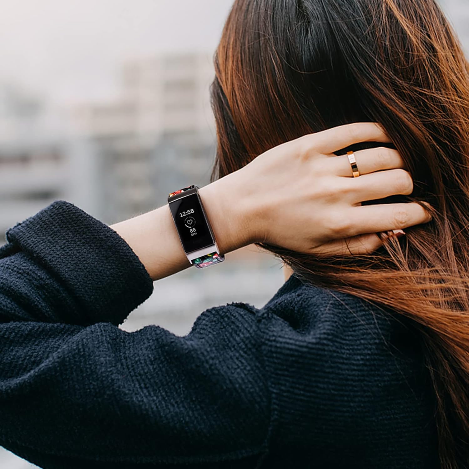 VANCLE Bandas para Fitbit Charge 4 BandFitbit Charge 3 Band para mujeres y hombres, pulsera de cuero con conectores metálicos para Fitbit Charge 3