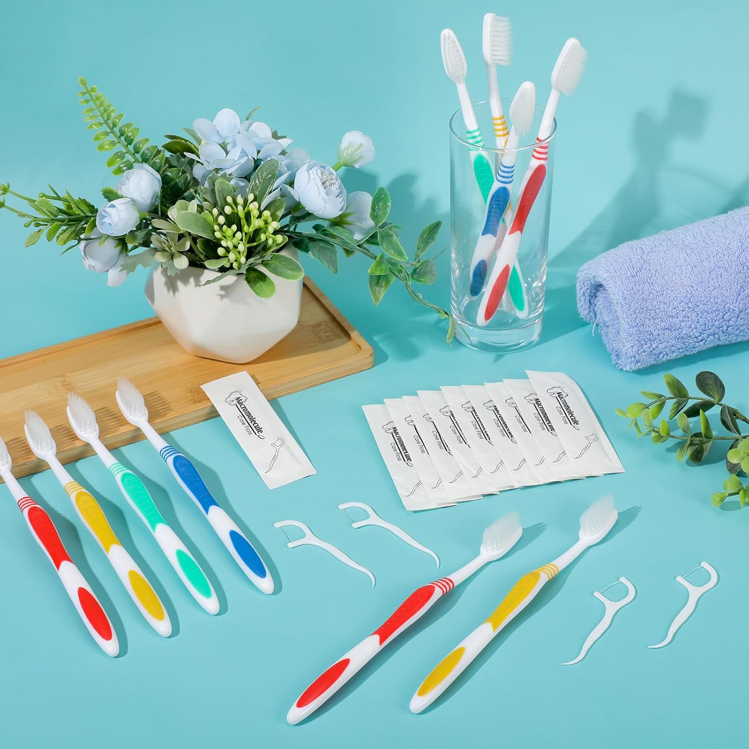 Mifoci Juego de 300 cepillos de dientes envueltos individualmente a granel con hilo dental, 100 cepillos de dientes de cerdas suaves, 200 hilos para