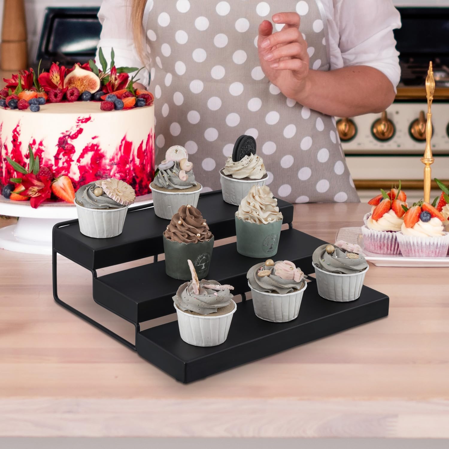 MyGift Soporte para cupcakes de metal negro mate moderno de 3 niveles en un diseño de escalera, soporte elevador de postres escalonado para mini
