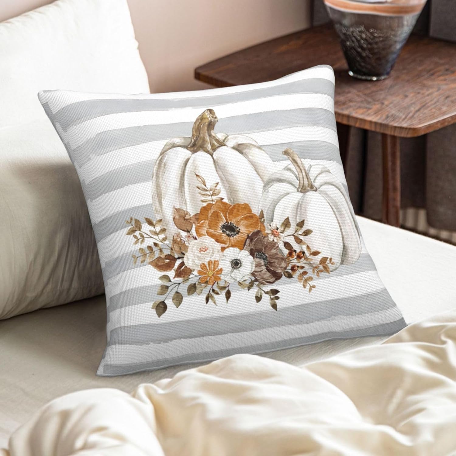 EKOREST Fundas de almohada de otoño de Acción de Gracias de 18 x 18 pulgadas, diseño de calabazas de rayas blancas con flores, decoración de otoño